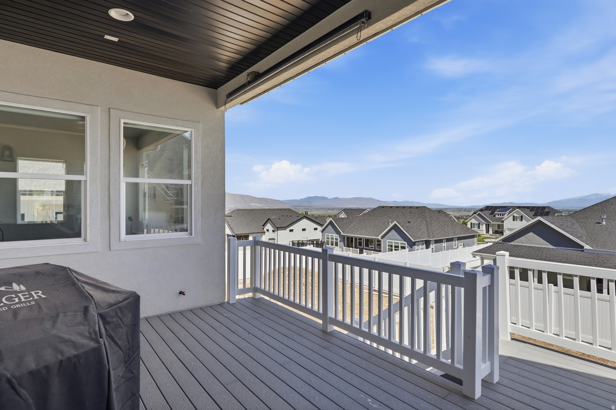 RIDGE VIEW ESTATES - Residential