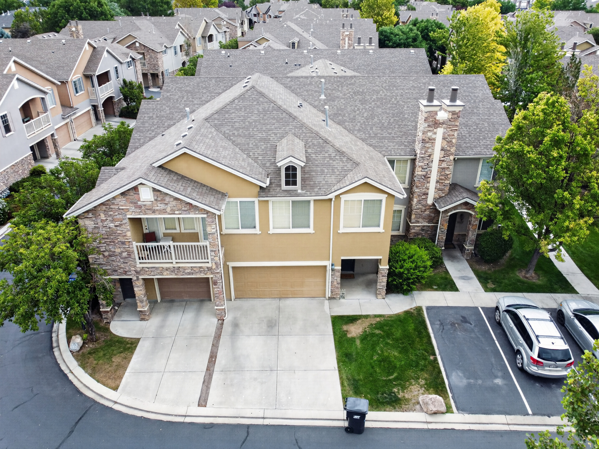 PEMBERLY - Residential