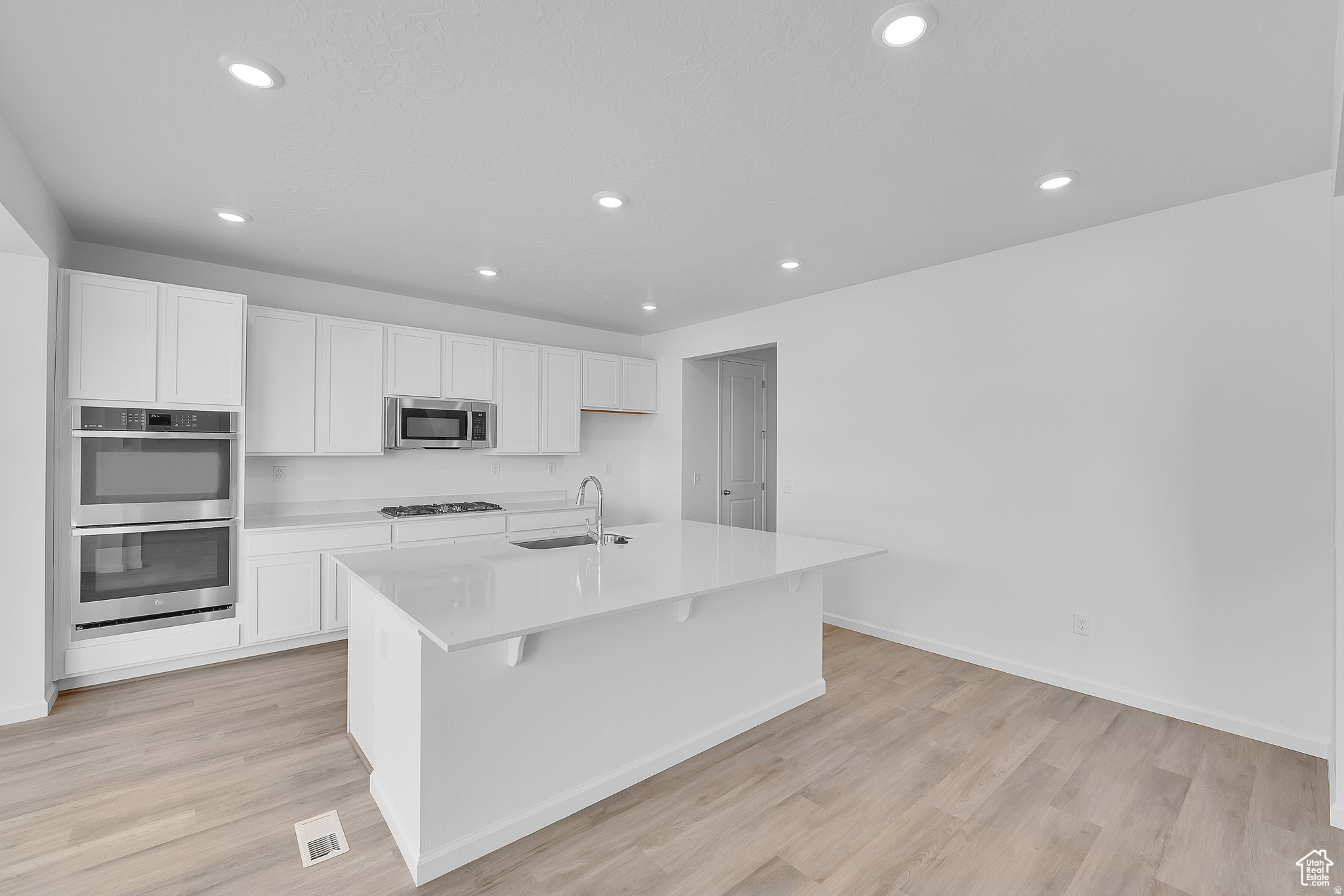 PASTURES AT SADDLEBACK - Residential