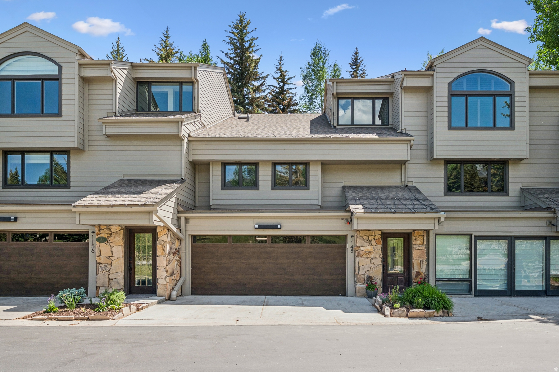 STONE BRIDGE CONDOS - Residential
