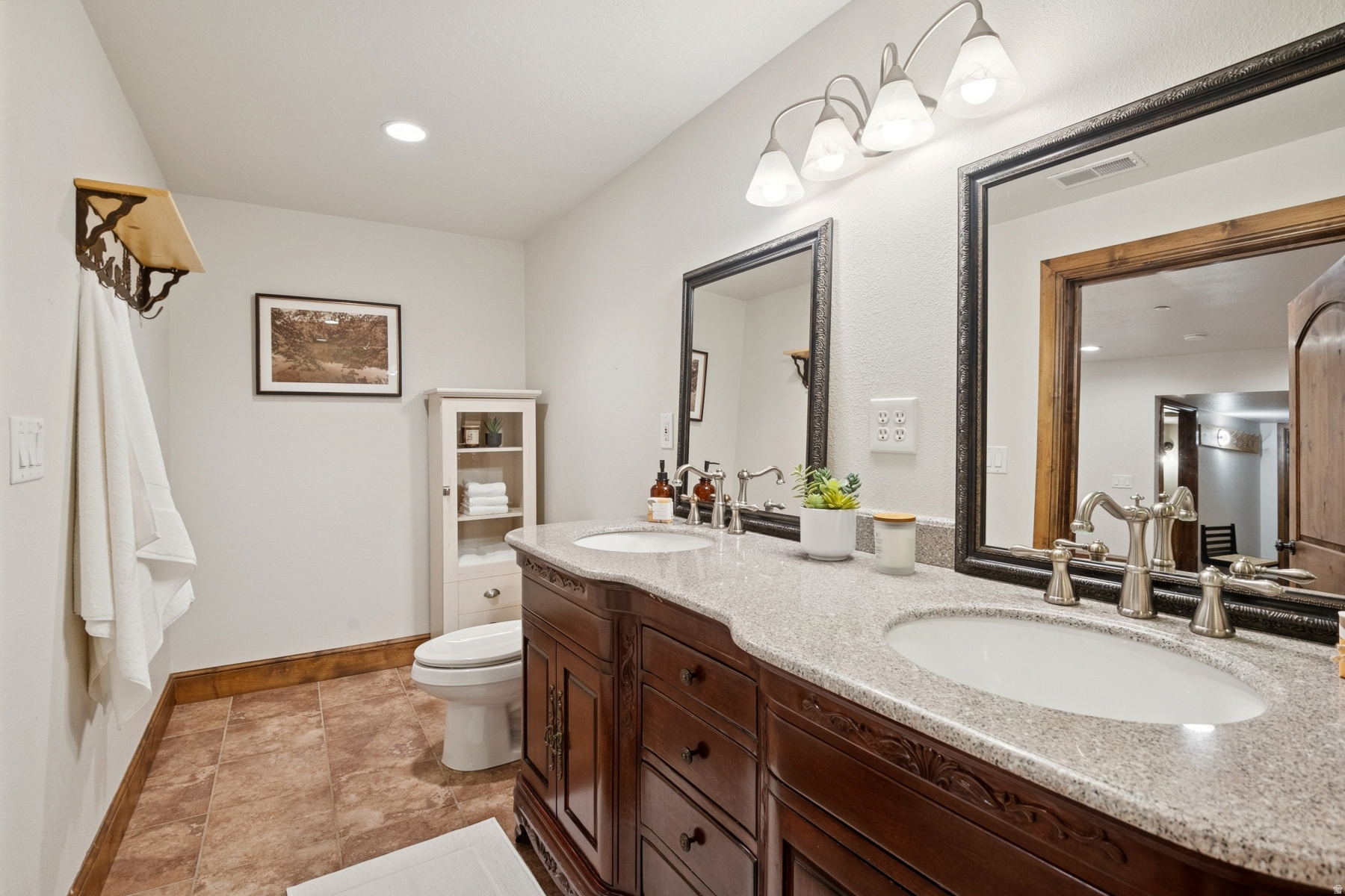 STONE BRIDGE CONDOS - Residential