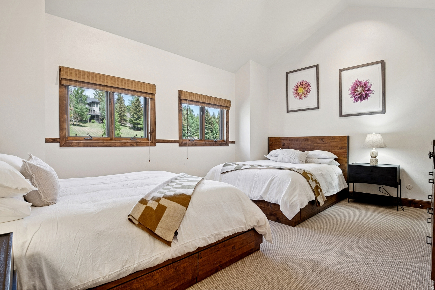 STONE BRIDGE CONDOS - Residential
