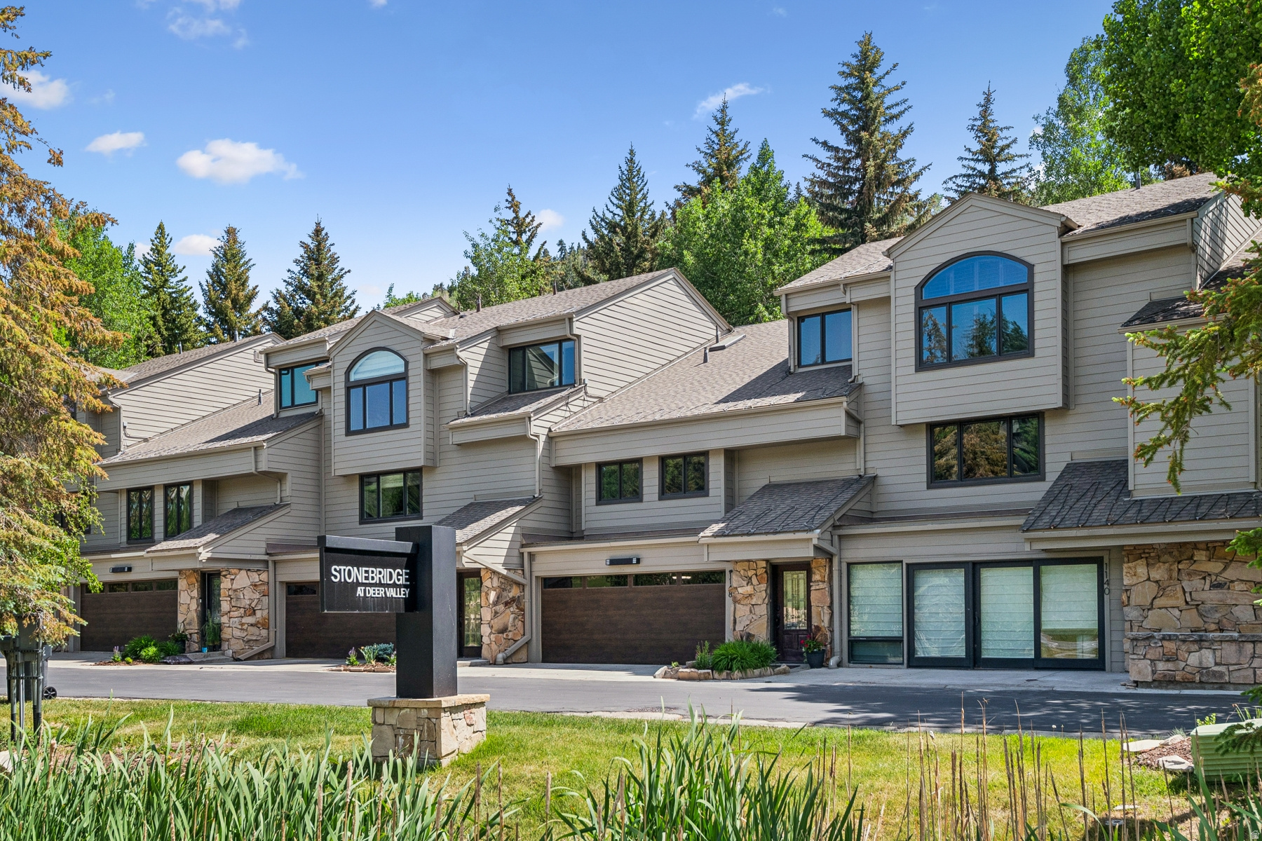 STONE BRIDGE CONDOS - Residential