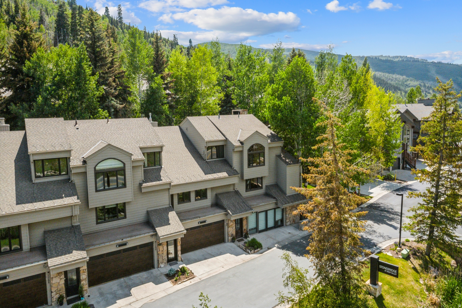 STONE BRIDGE CONDOS - Residential