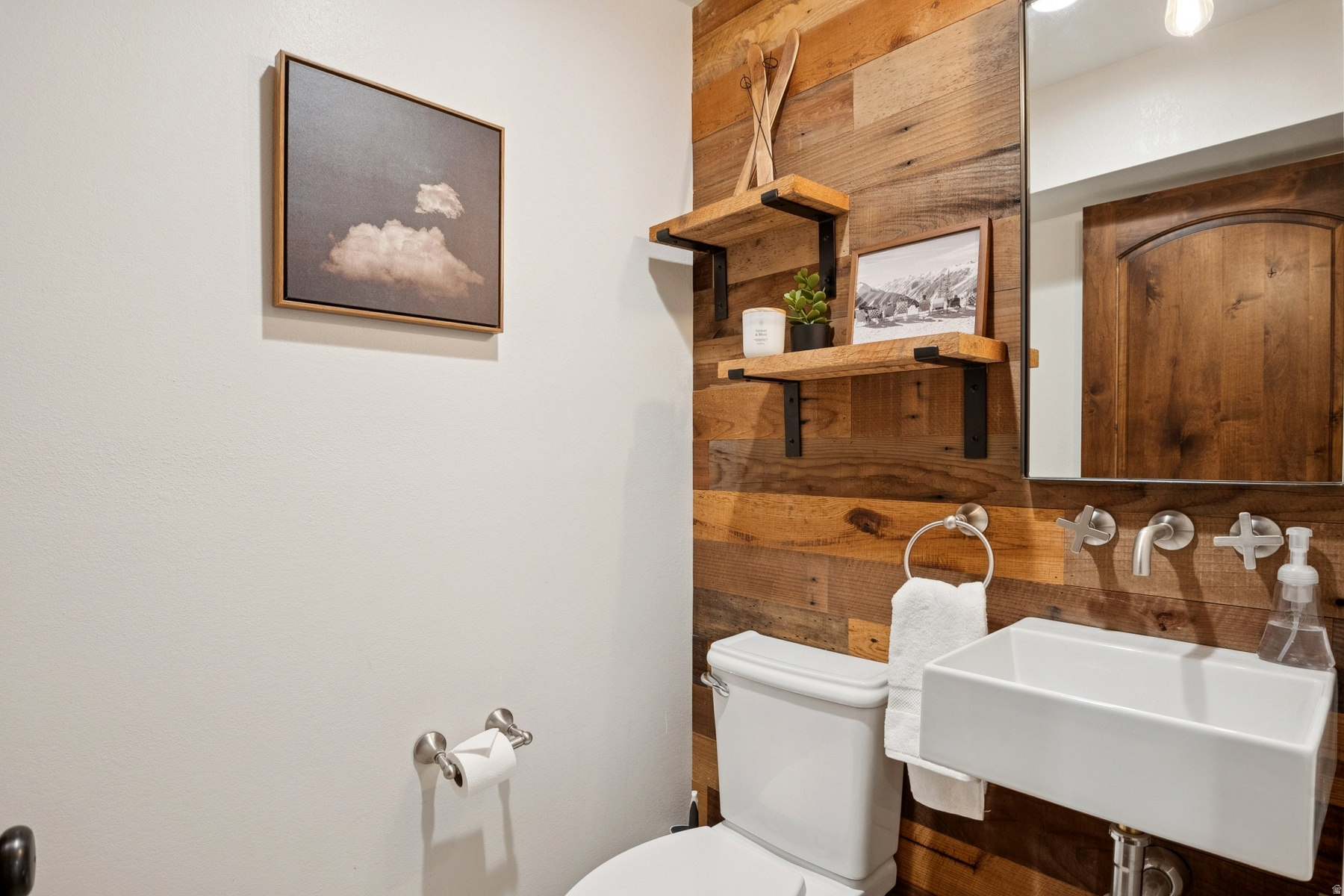 STONE BRIDGE CONDOS - Residential