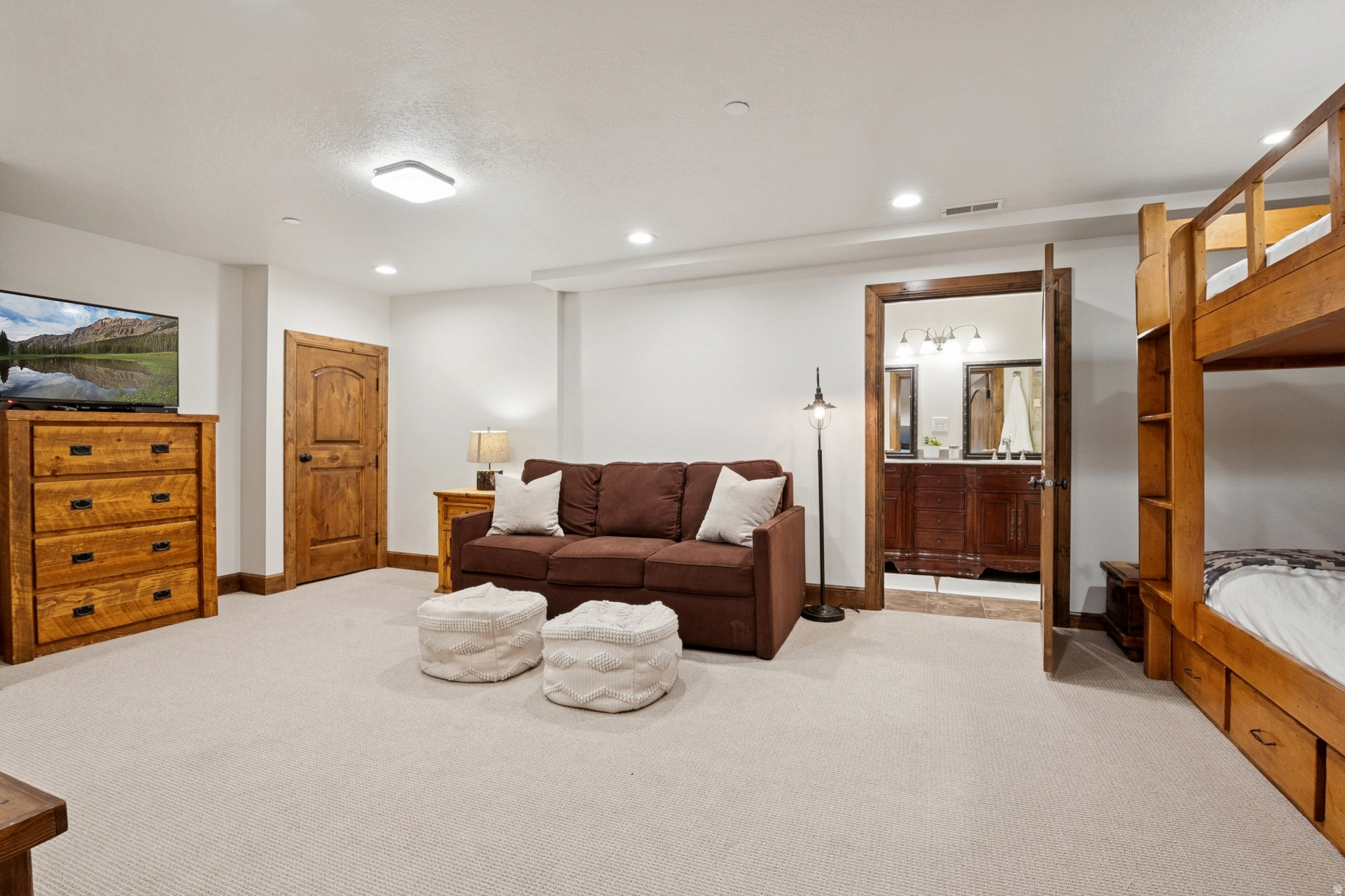 STONE BRIDGE CONDOS - Residential