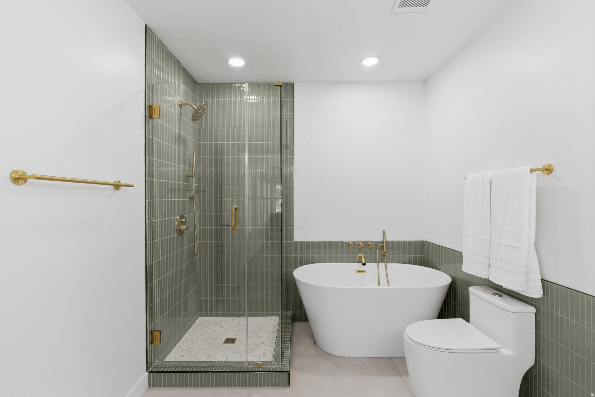 WESTWOOD ESTATES NO 1 - Residential