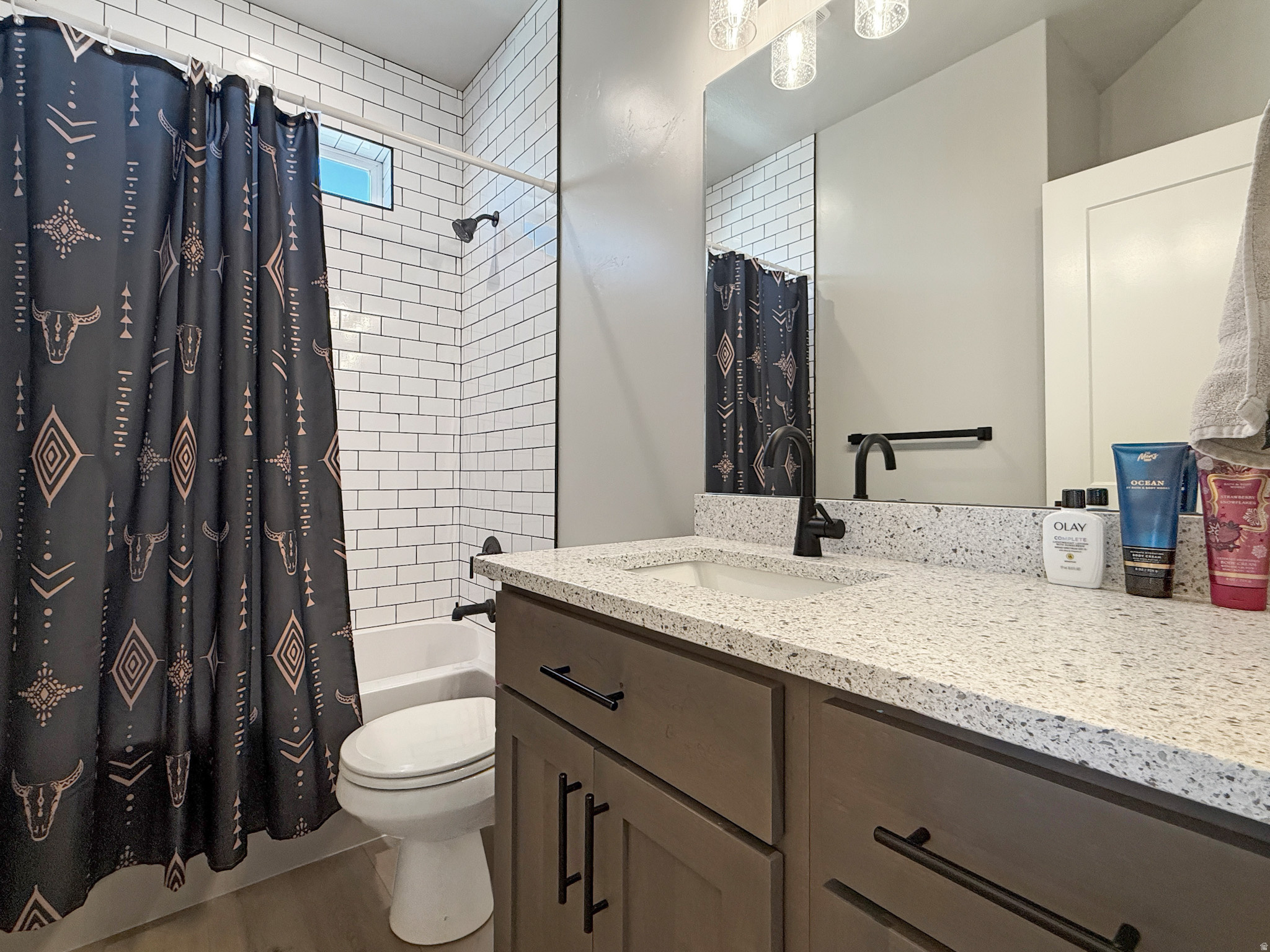 PERRY LANDING - Residential