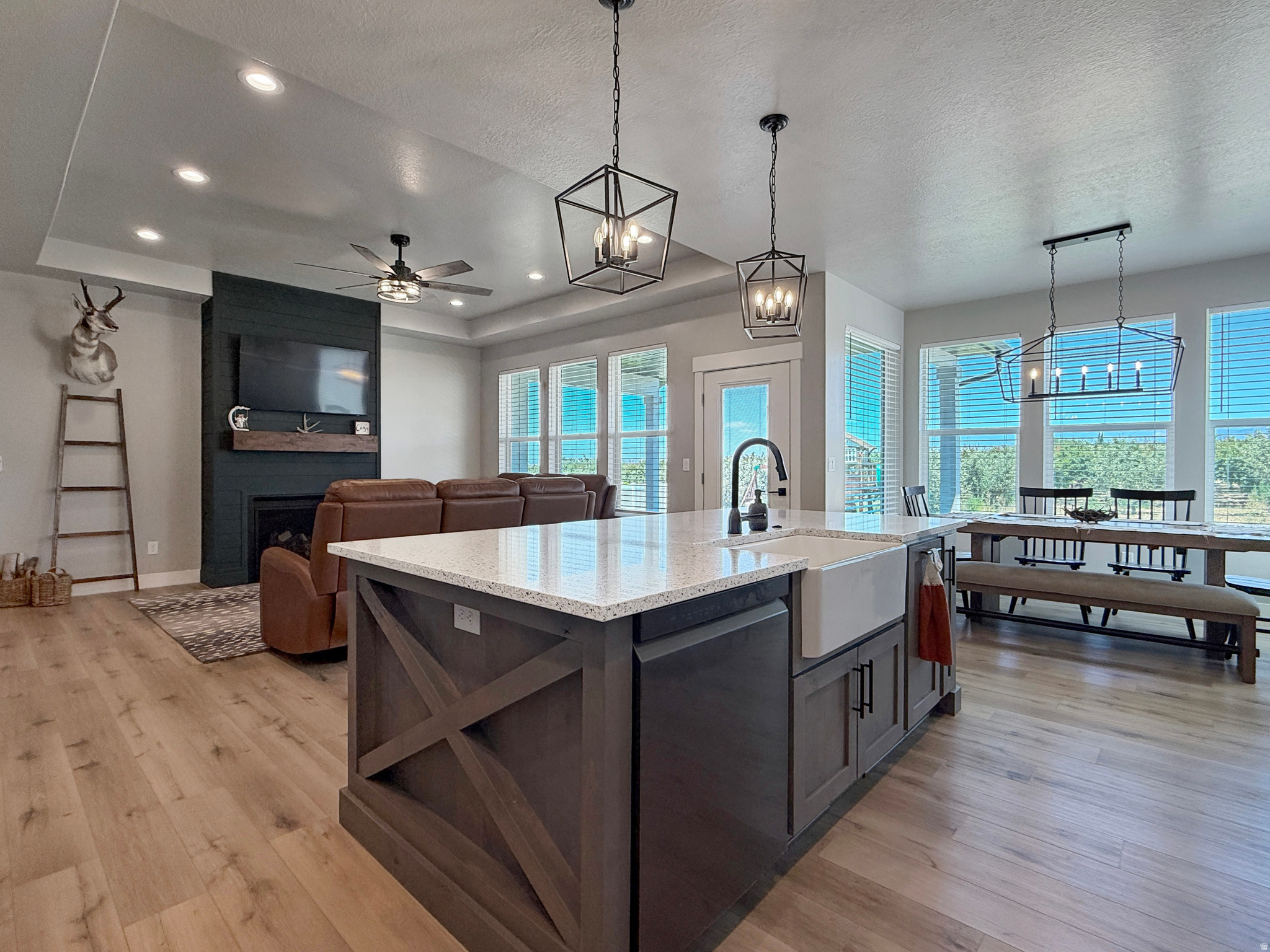 PERRY LANDING - Residential