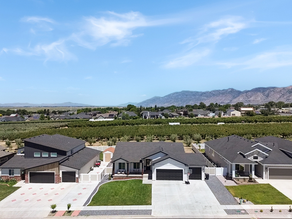 PERRY LANDING - Residential