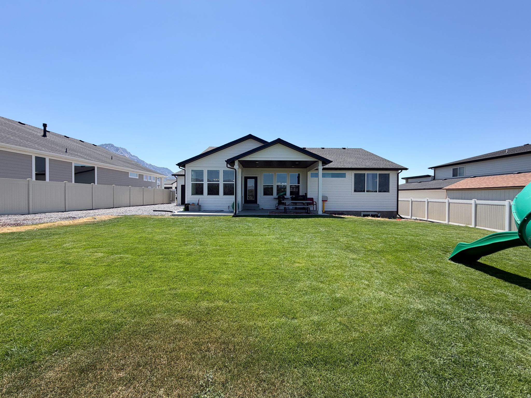 PERRY LANDING - Residential