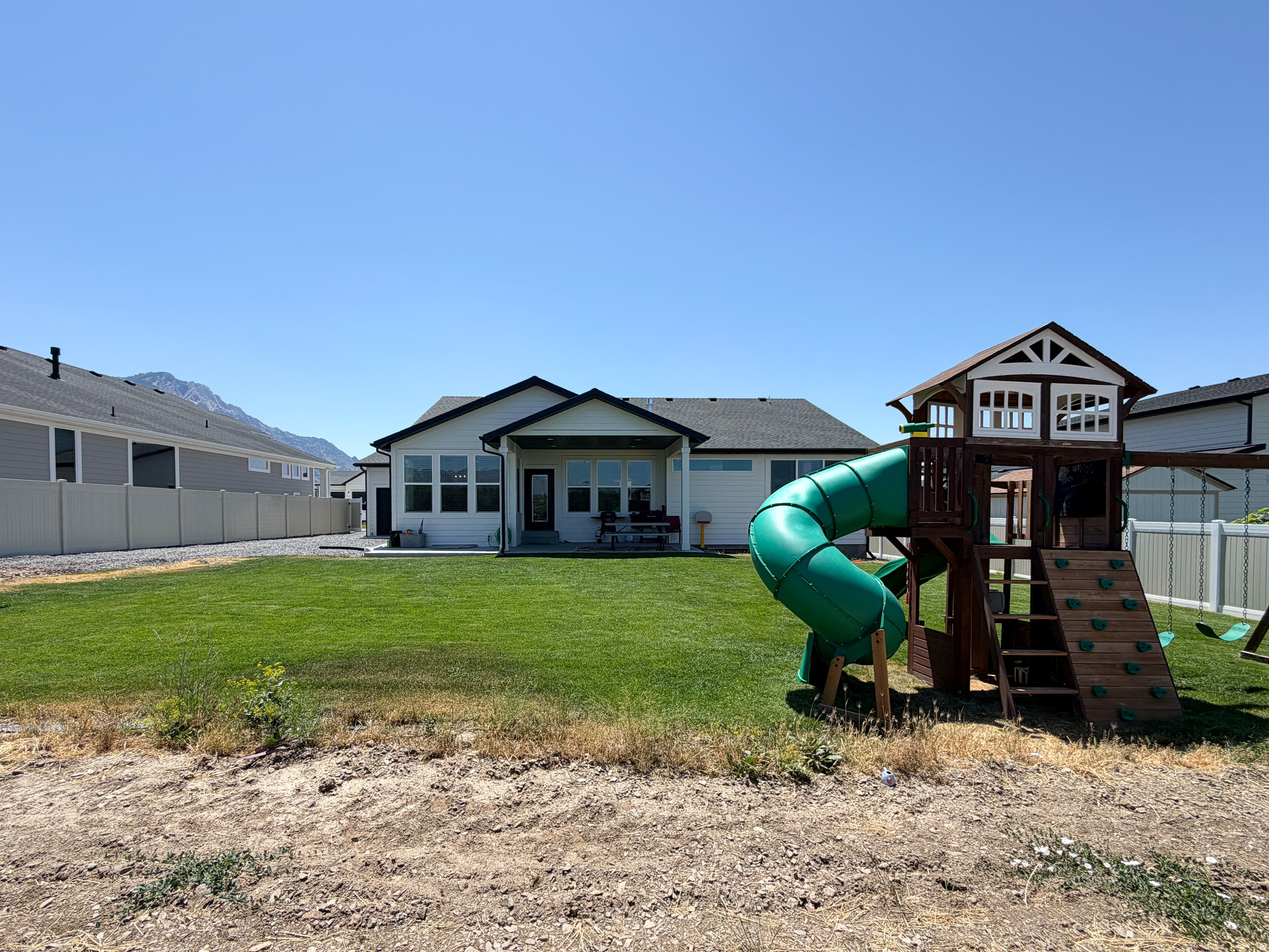 PERRY LANDING - Residential