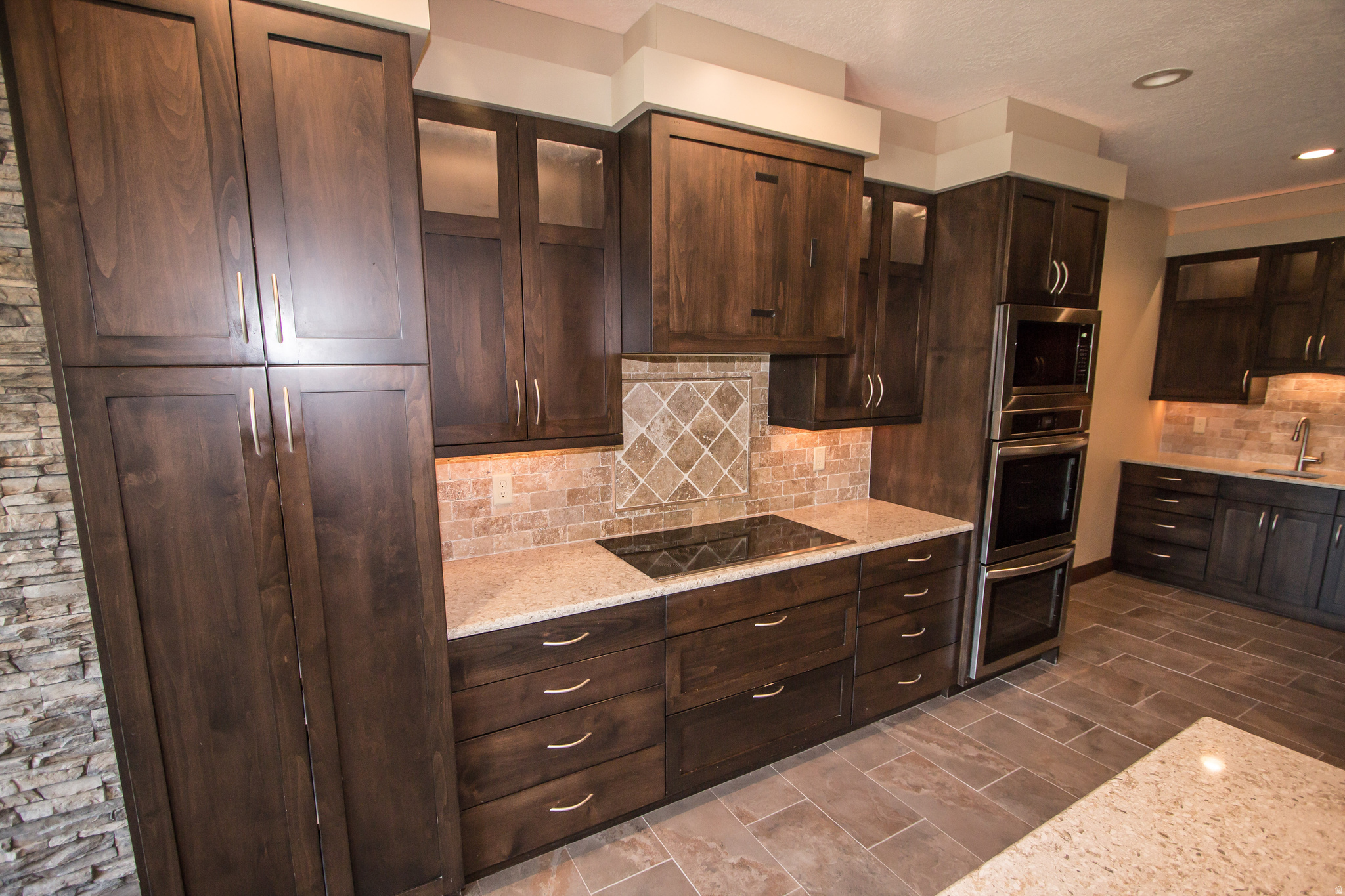 PARK PLACE ESTATES - Residential