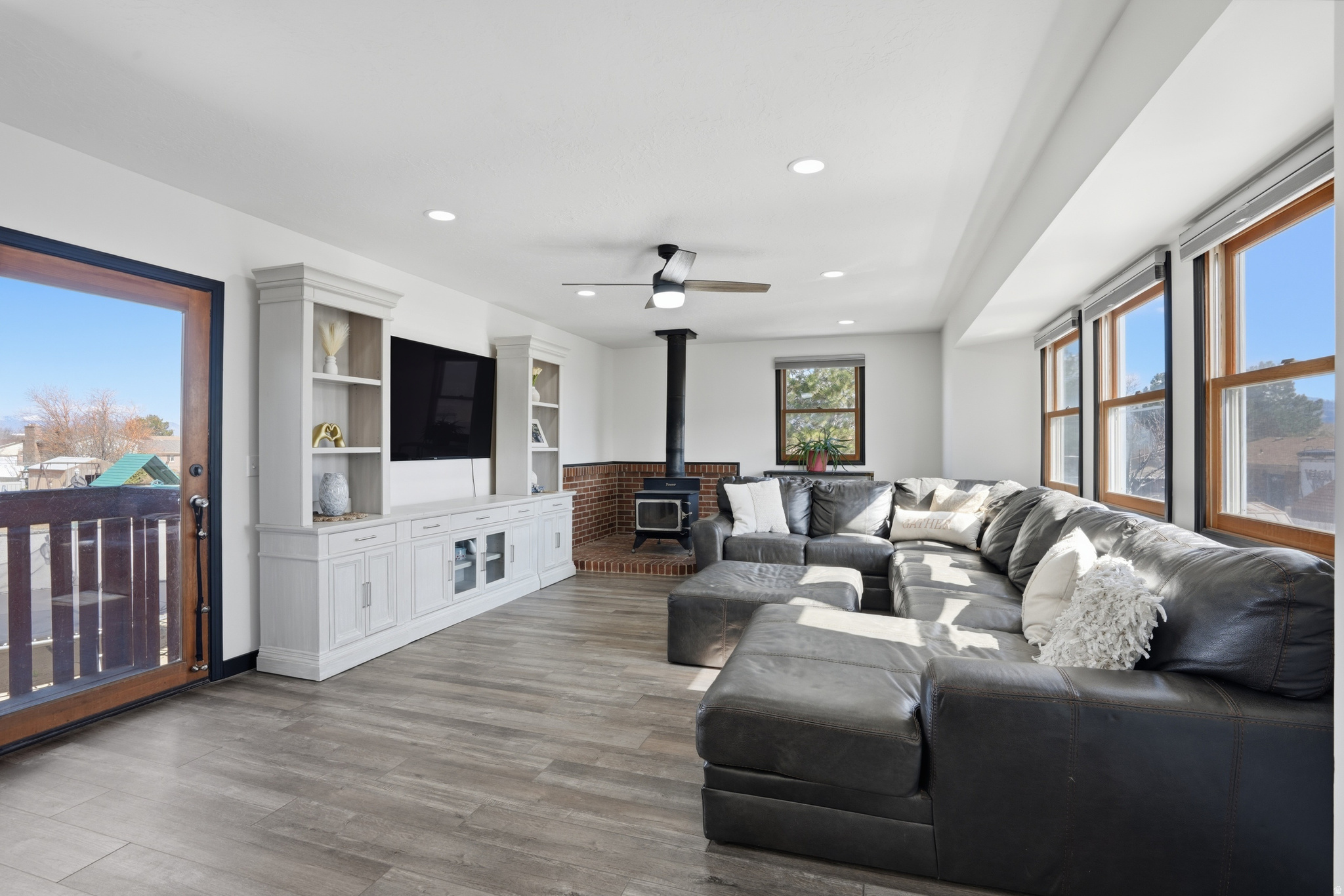 OQUIRRH ESTATES - Residential