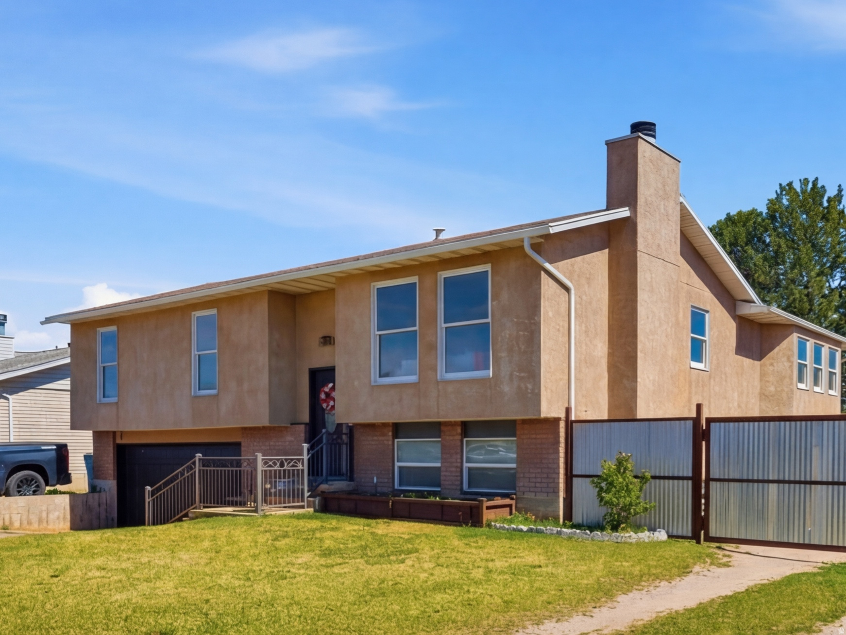 OQUIRRH ESTATES - Residential