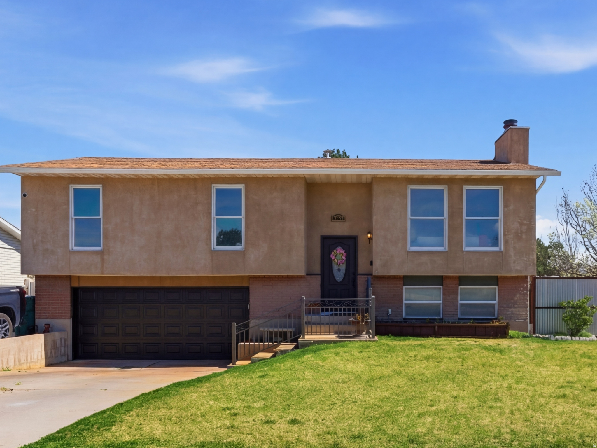 OQUIRRH ESTATES - Residential