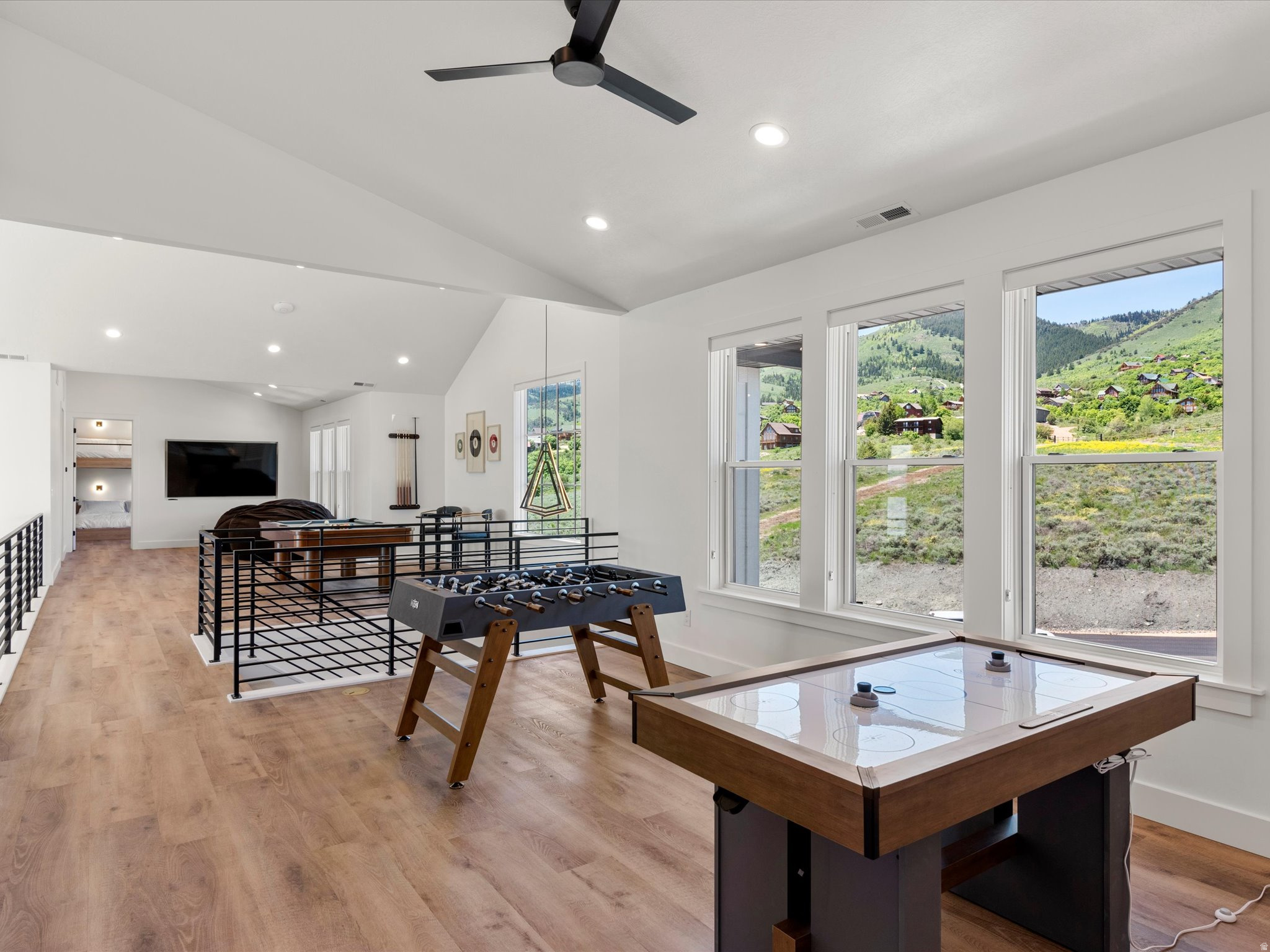 CABIN HOLLOW SUBDIVISION - Residential