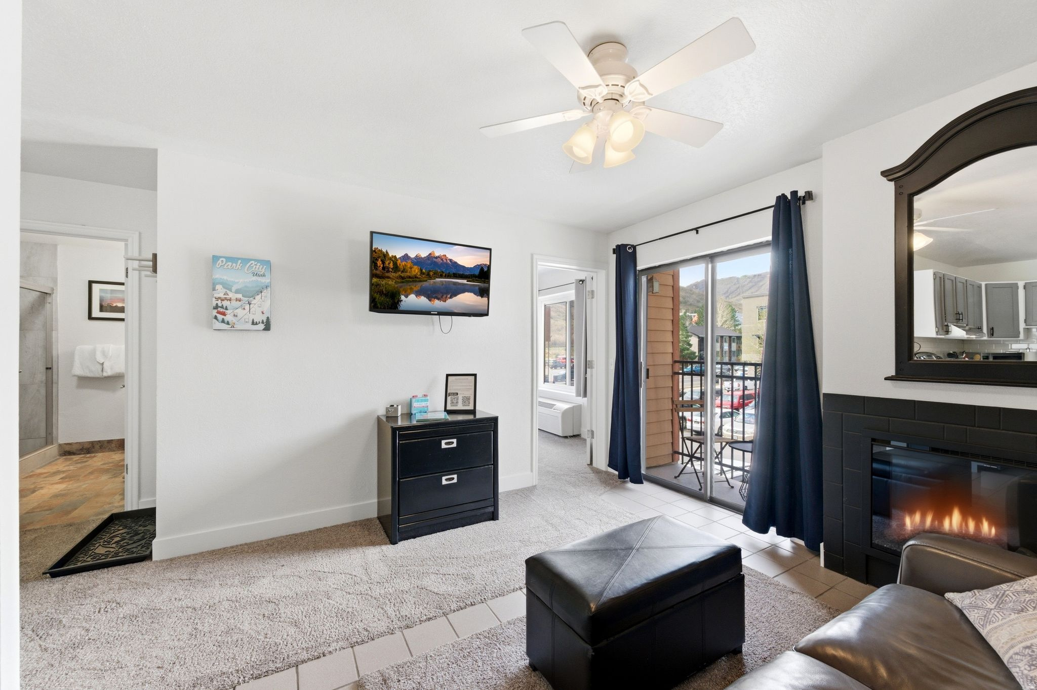 CARRIAGE HOUSE CONDO - Residential