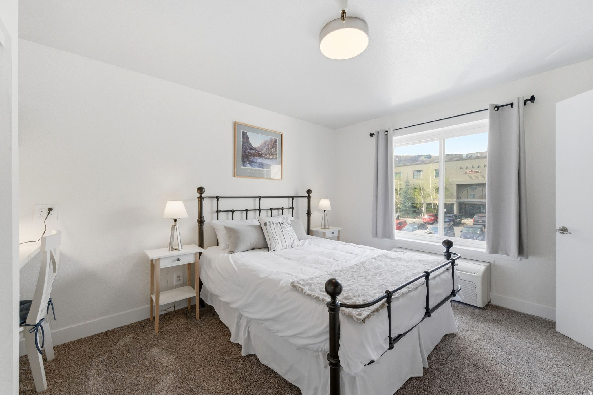 CARRIAGE HOUSE CONDO - Residential