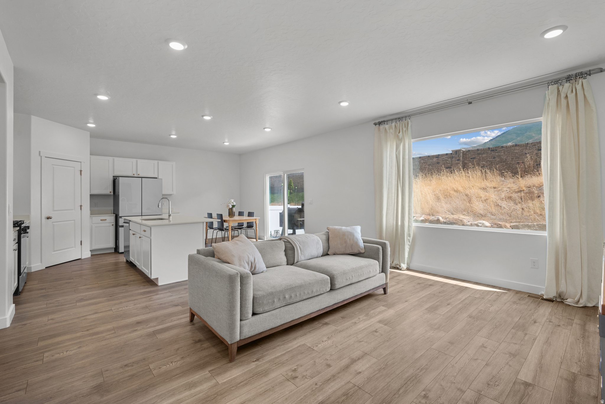 QUIET VALLEY - Residential