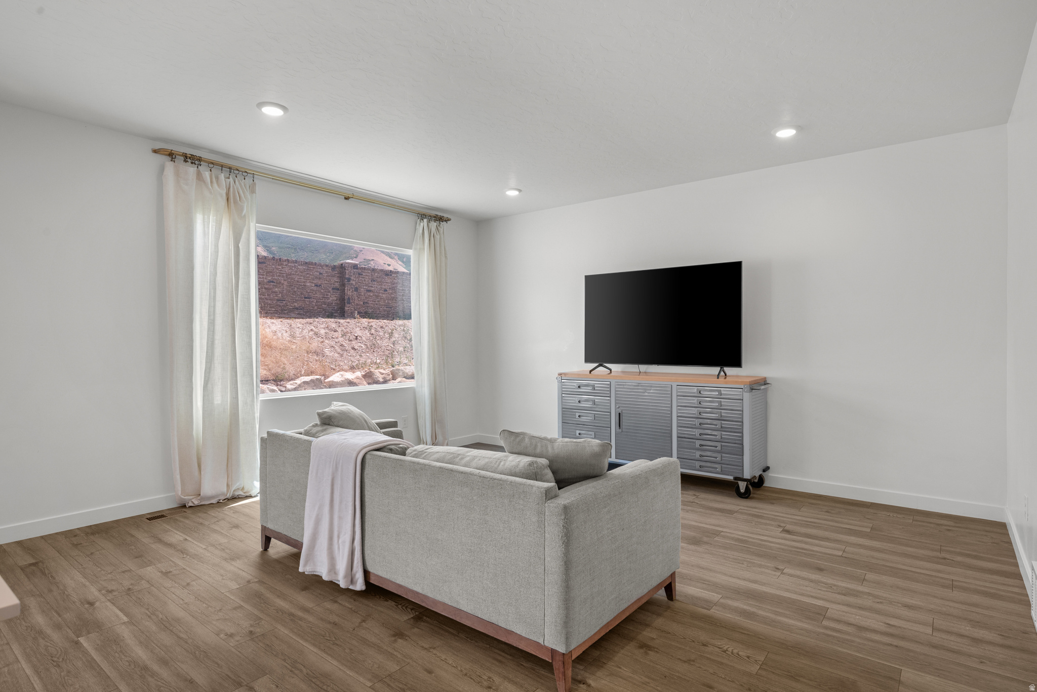 QUIET VALLEY - Residential