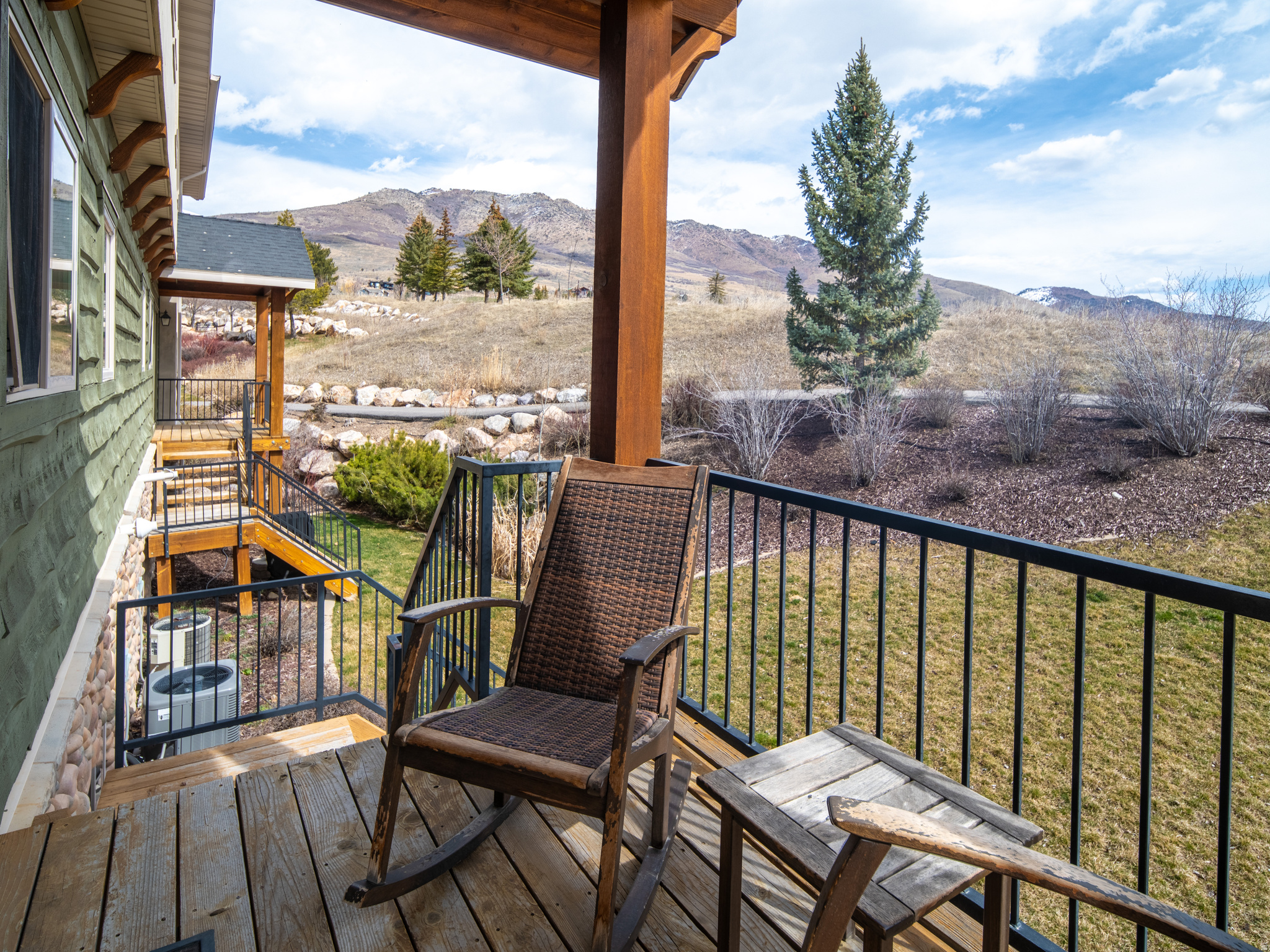 THE CASCADES - Residential