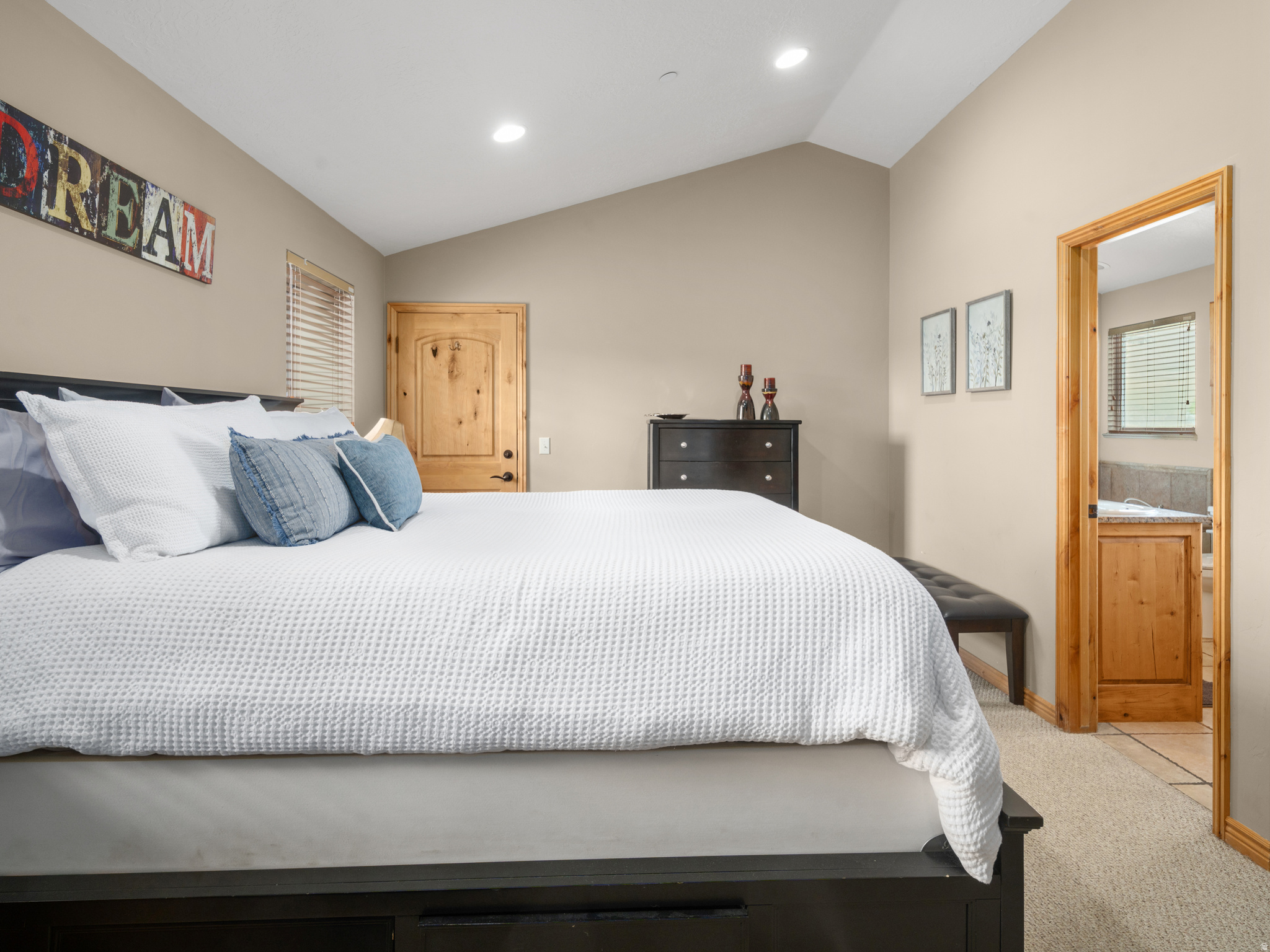 THE CASCADES - Residential