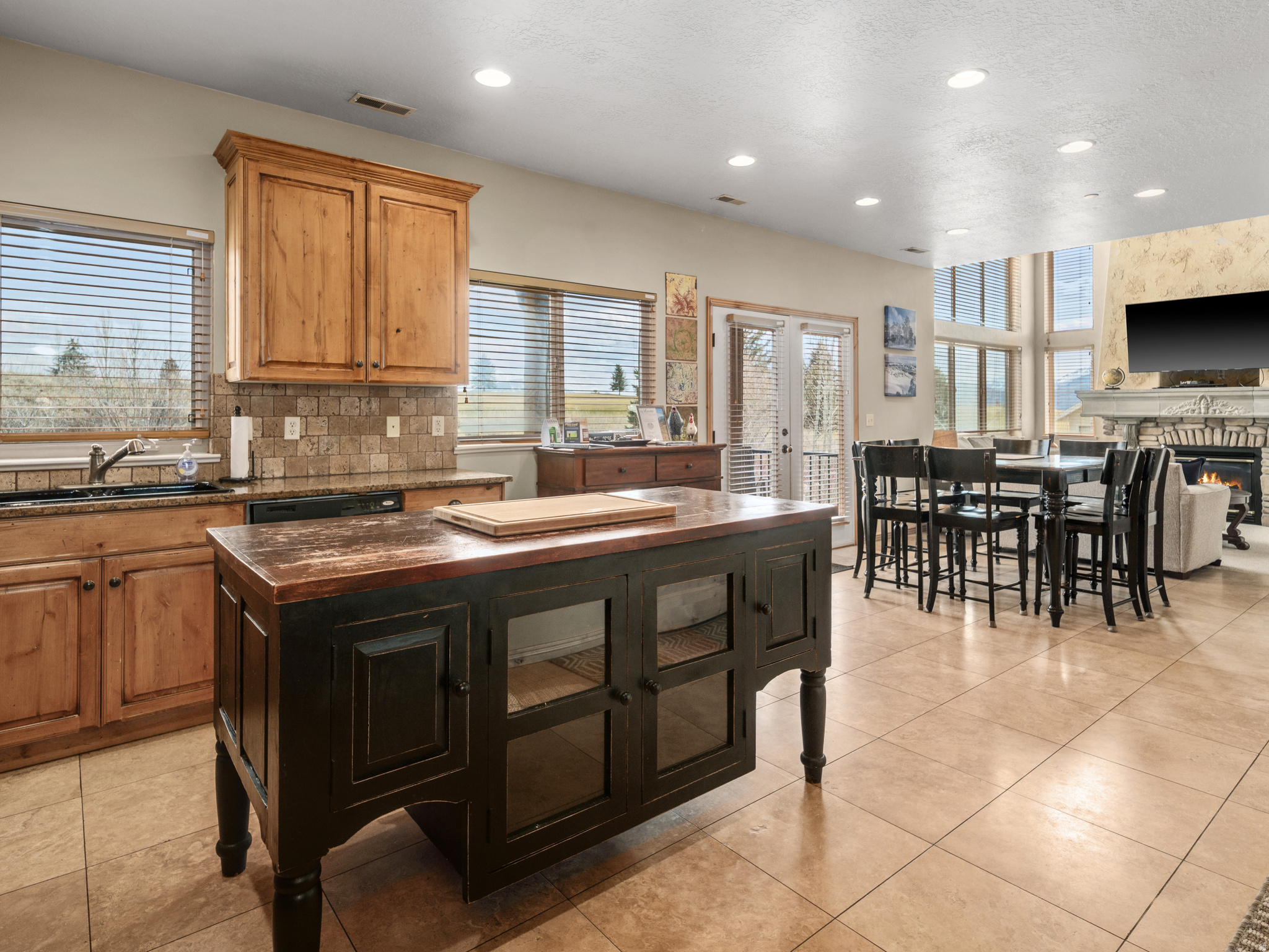 THE CASCADES - Residential