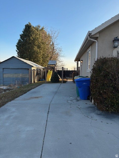 TRENT B - Residential