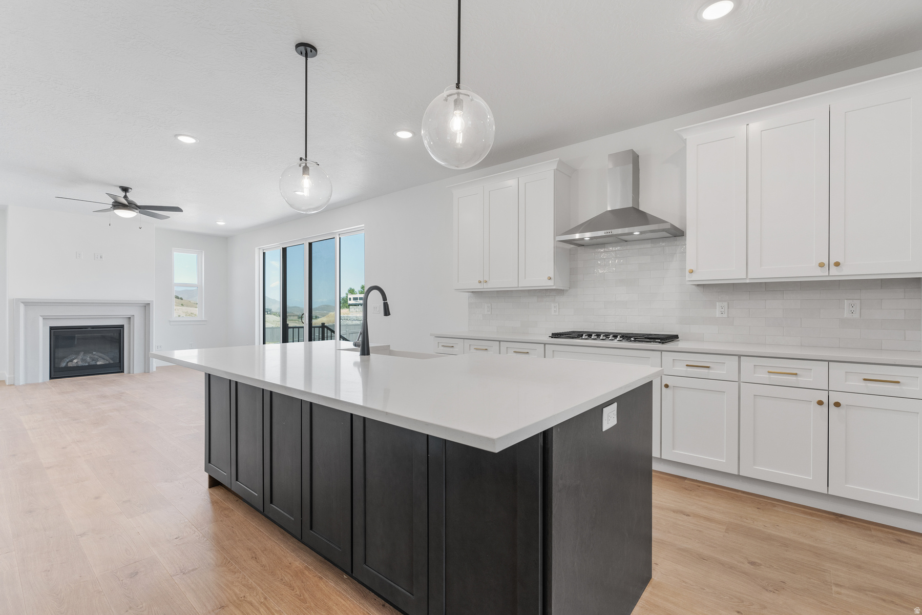 VISTAS AT SUMMIT RDG - Residential