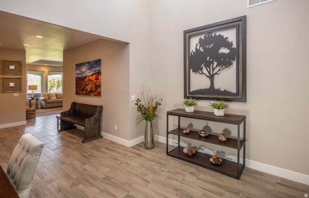 LEDGES OF ST GEORGE PH 7 - Residential