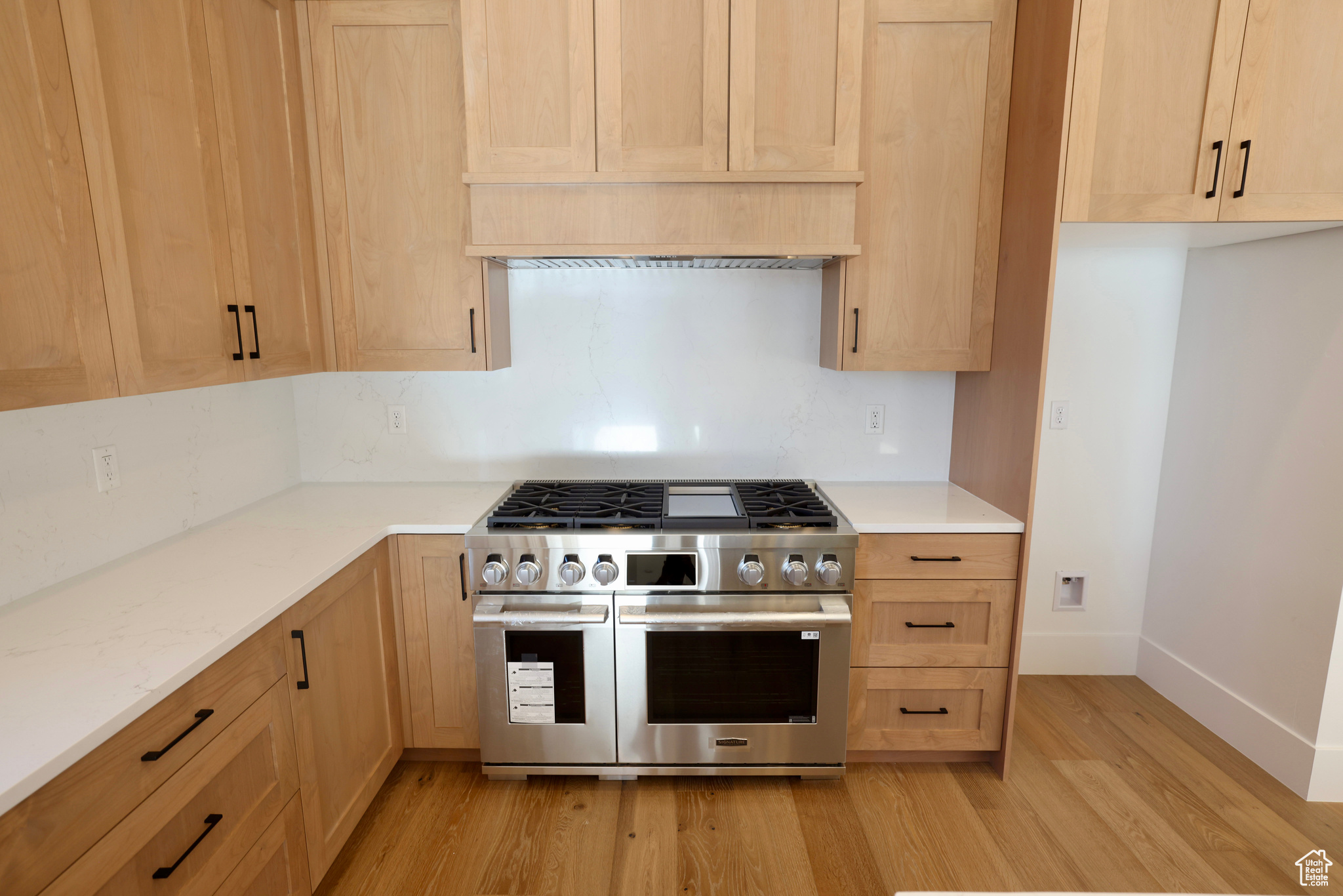 HAWKEYE POINT - Residential