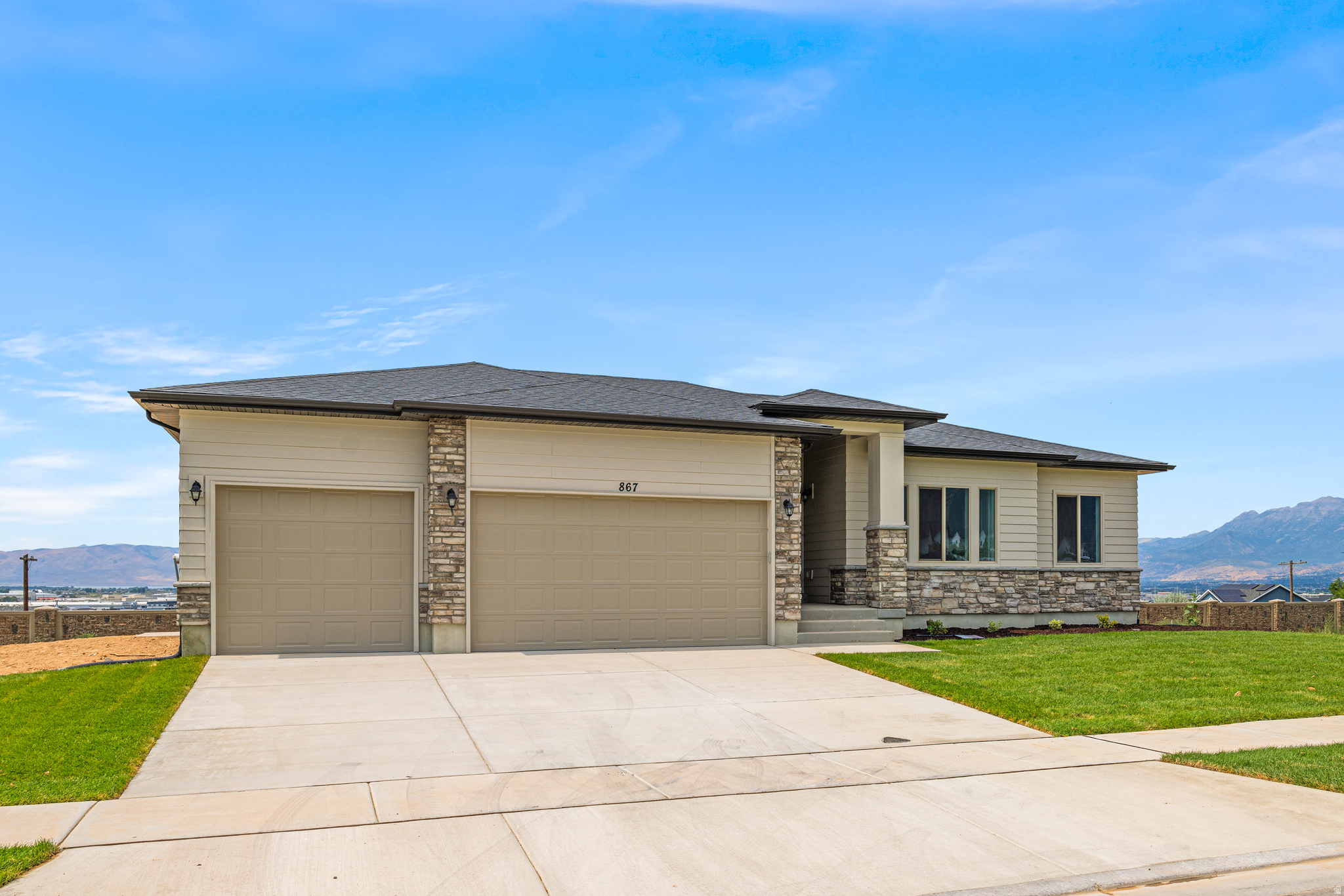 SUMMIT RIDGE THE HILLS - Residential