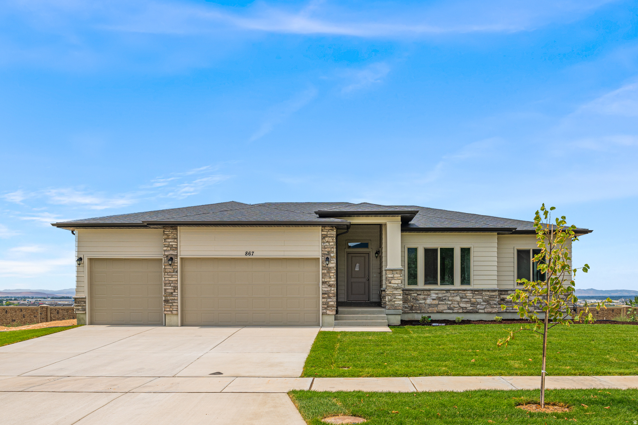 PLAN: Morrison(3)3400.     SAMPLE@Coming Soon.     PHOTO: ShowsUpgrades.     GARAGE: 3Car.     BSMT: Exit$15k.    STATUS: ToBeBuilt.    LOTS: .10-.70,PremiumsGradesVary.    LSCAPE: Yes.    HOA: $10.    DESIGN/BUILD: 6Months/10YrWarranty.  'BuyerVerifyAll'