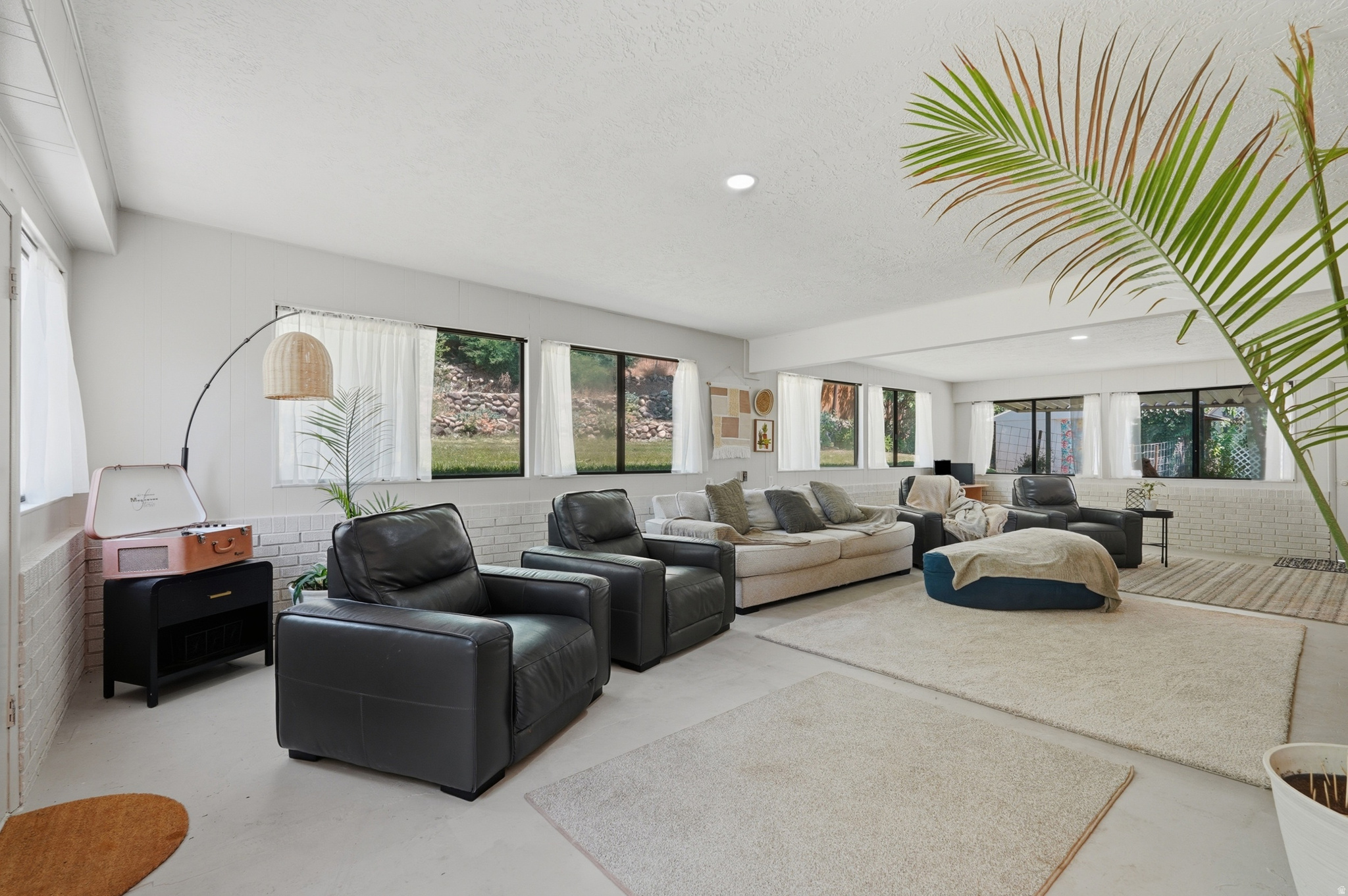 KINGSTON HEIGHTS SECOND ANNEX - Residential