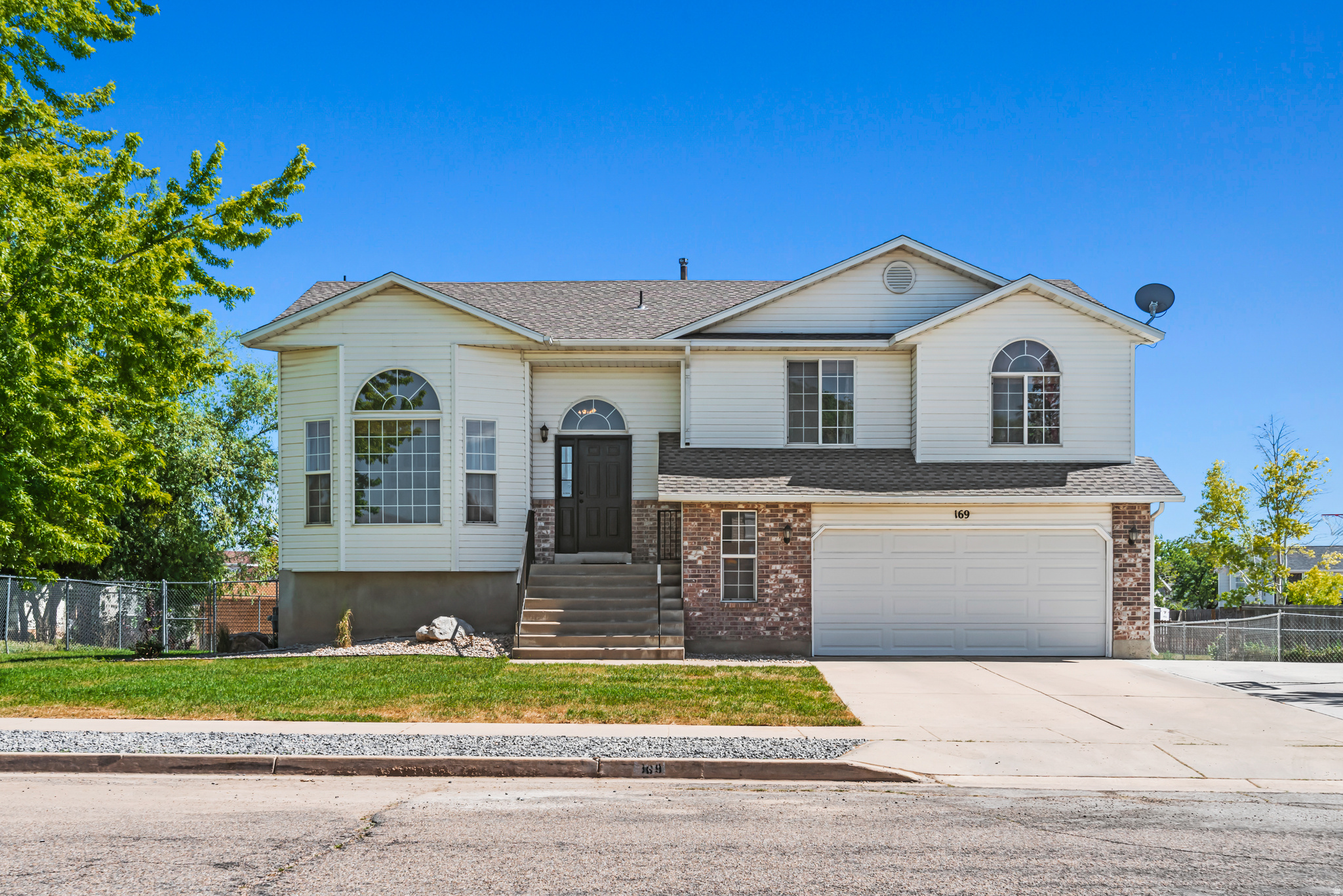 ANTELOPE CROSSING - Residential