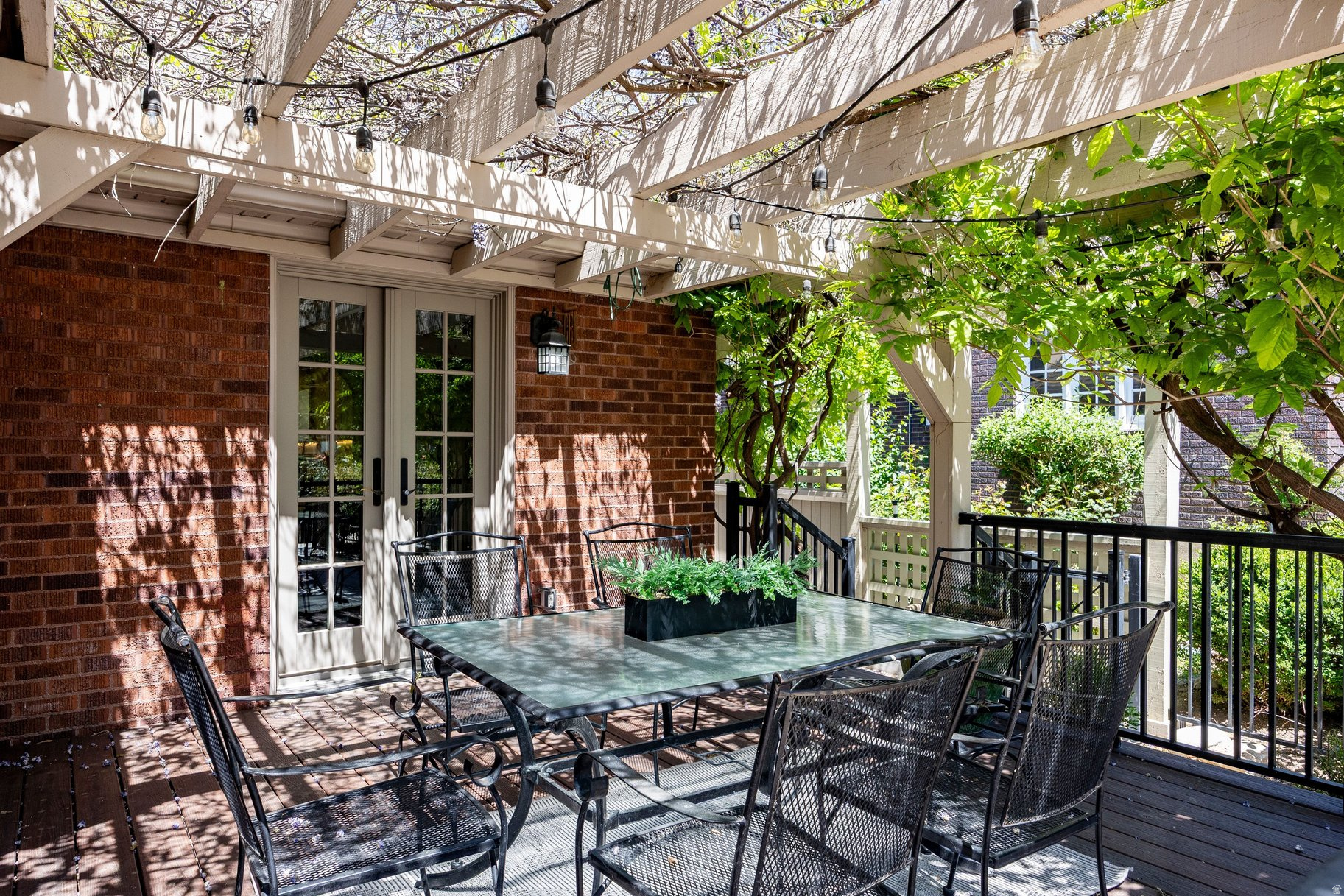 YALE PARK - Residential