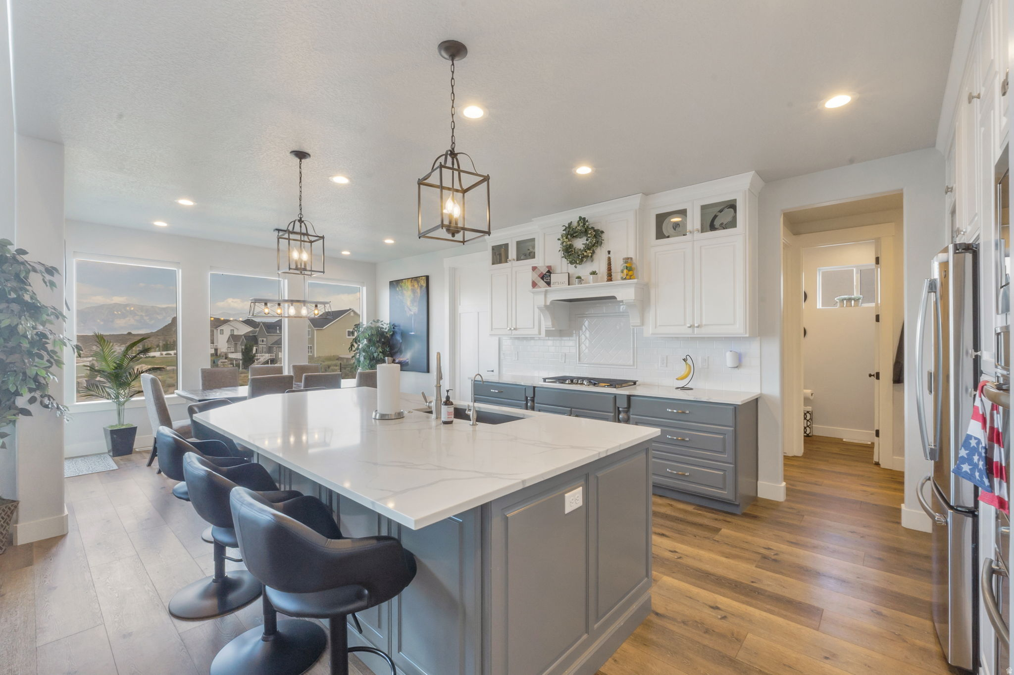 LANDROCK CONNECTION - Residential