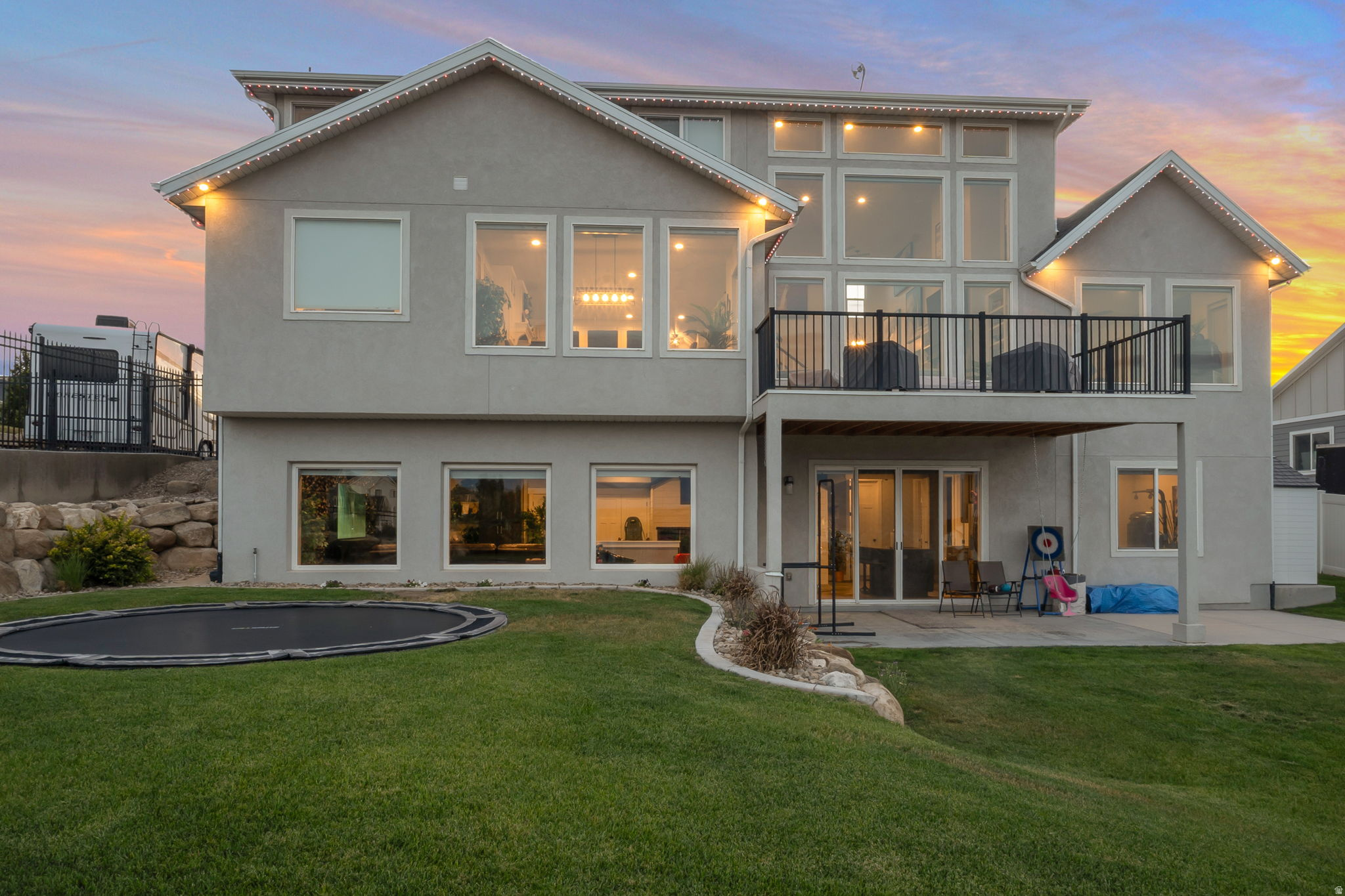 LANDROCK CONNECTION - Residential