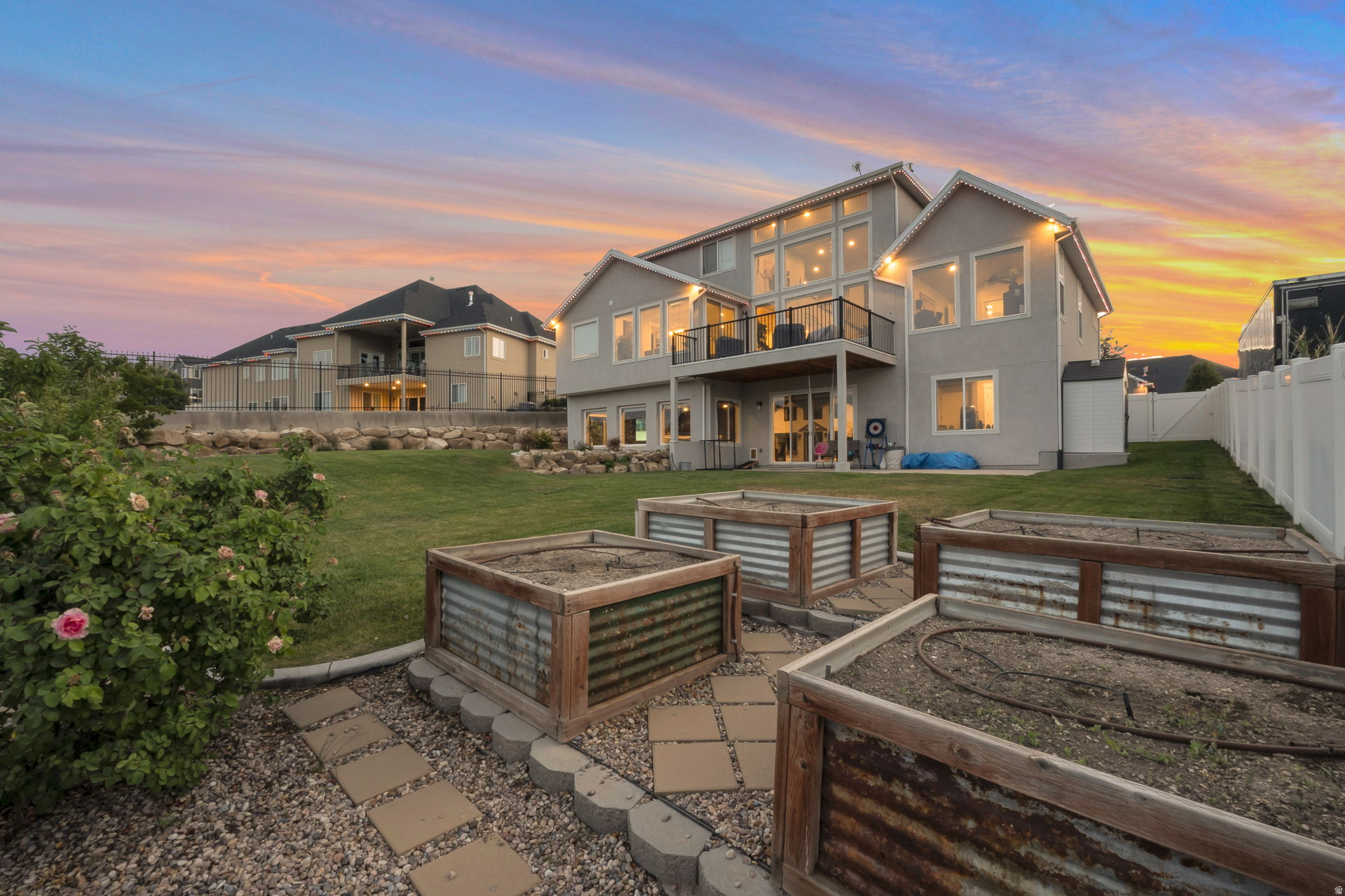 LANDROCK CONNECTION - Residential
