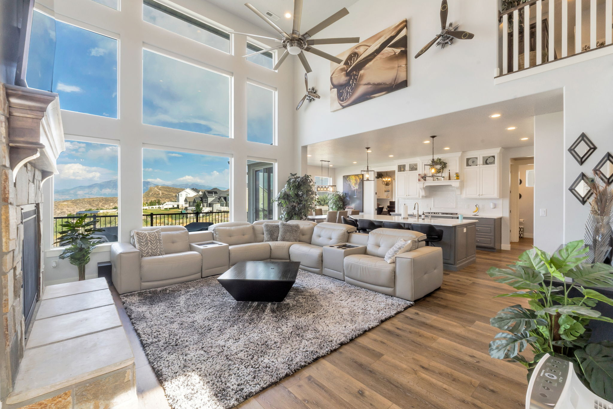 LANDROCK CONNECTION - Residential