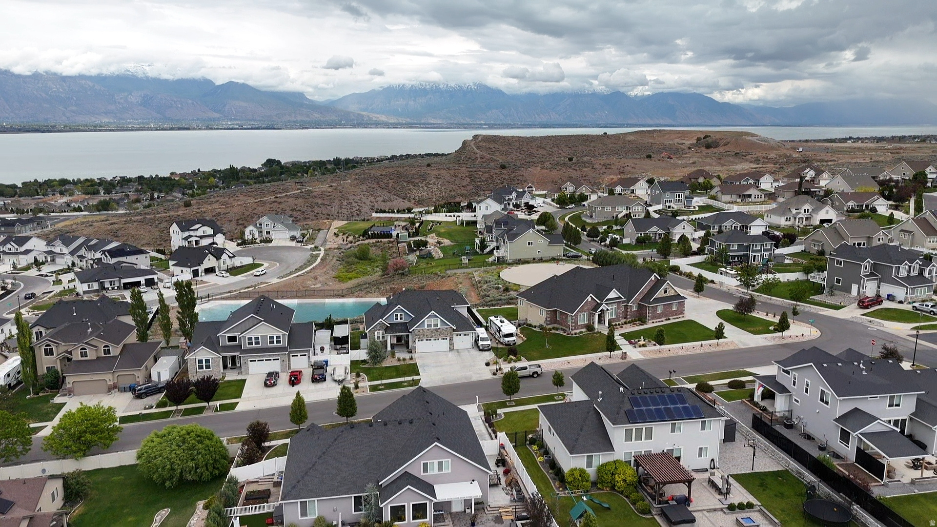 LANDROCK CONNECTION - Residential