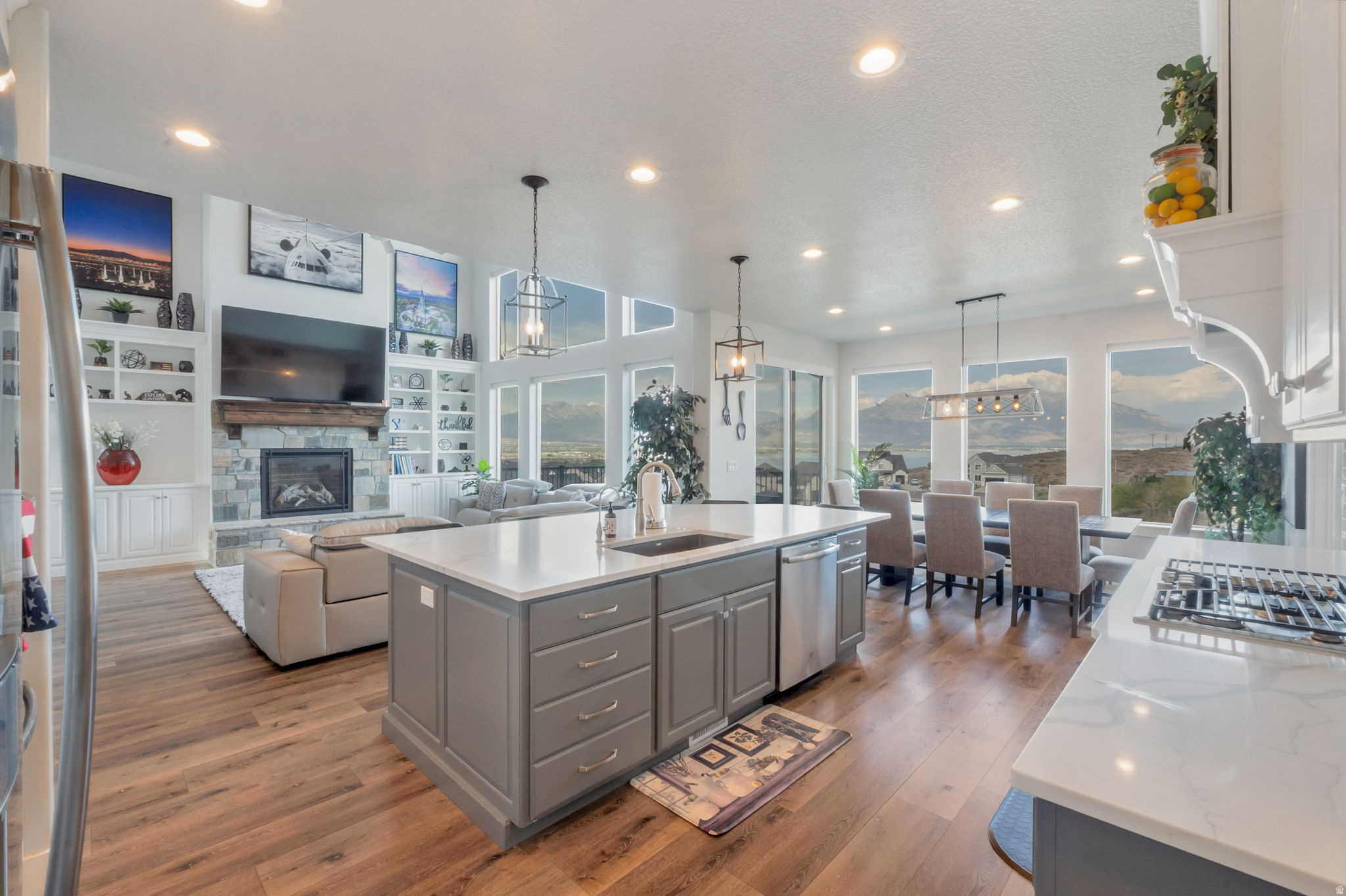 LANDROCK CONNECTION - Residential
