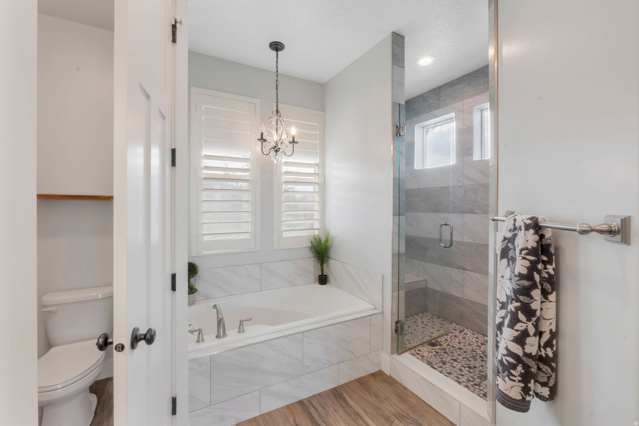 LANDROCK CONNECTION - Residential