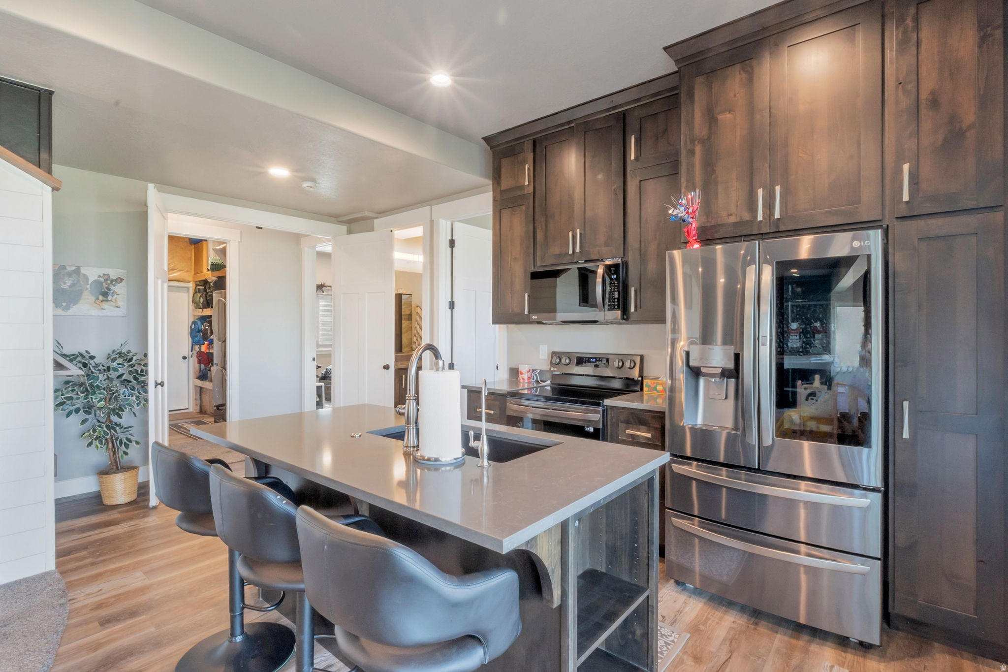 LANDROCK CONNECTION - Residential