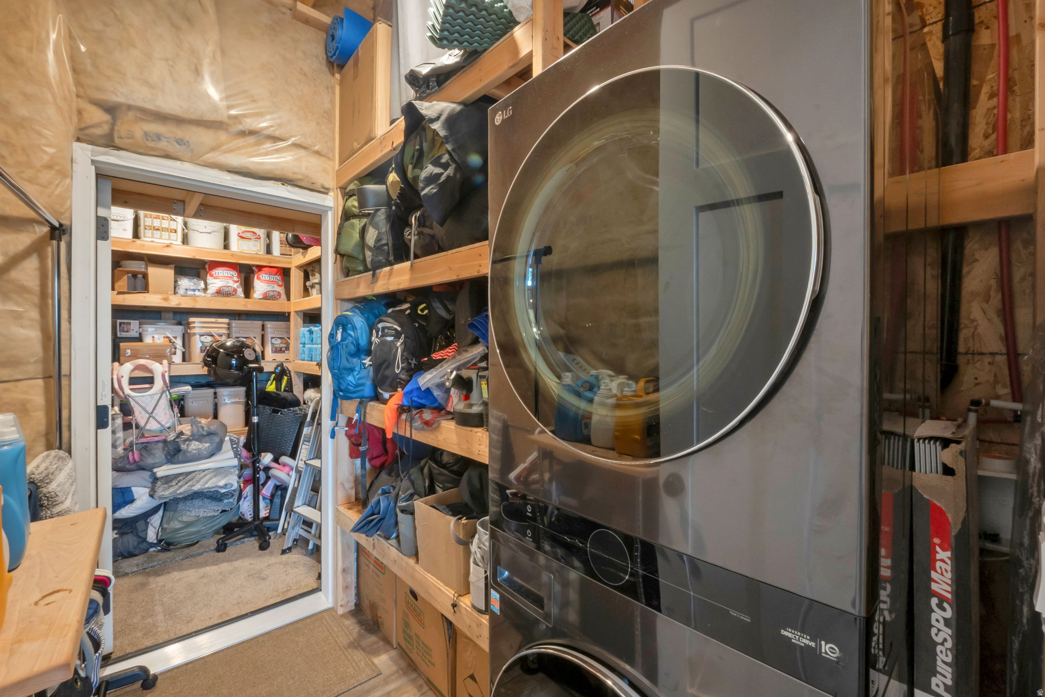 LANDROCK CONNECTION - Residential