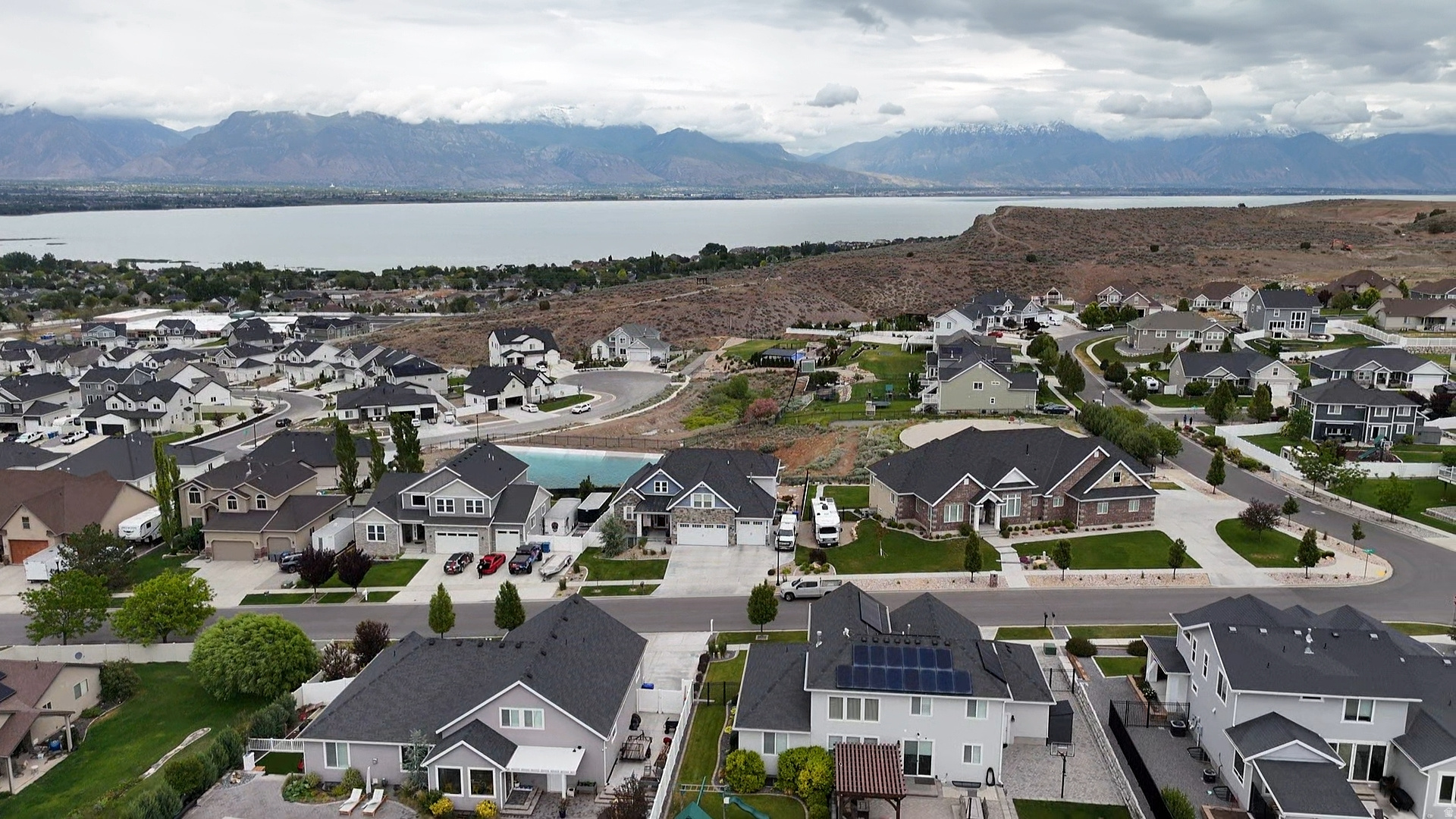 LANDROCK CONNECTION - Residential