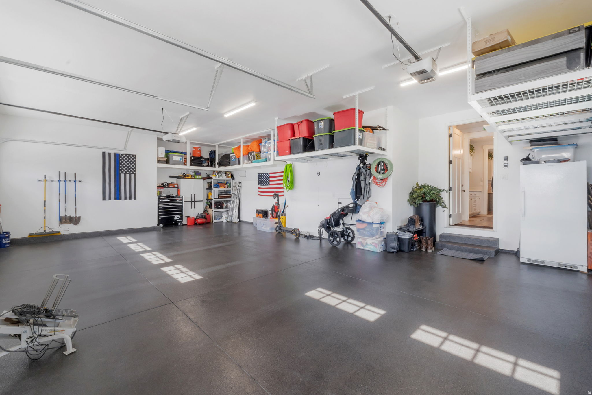 LANDROCK CONNECTION - Residential