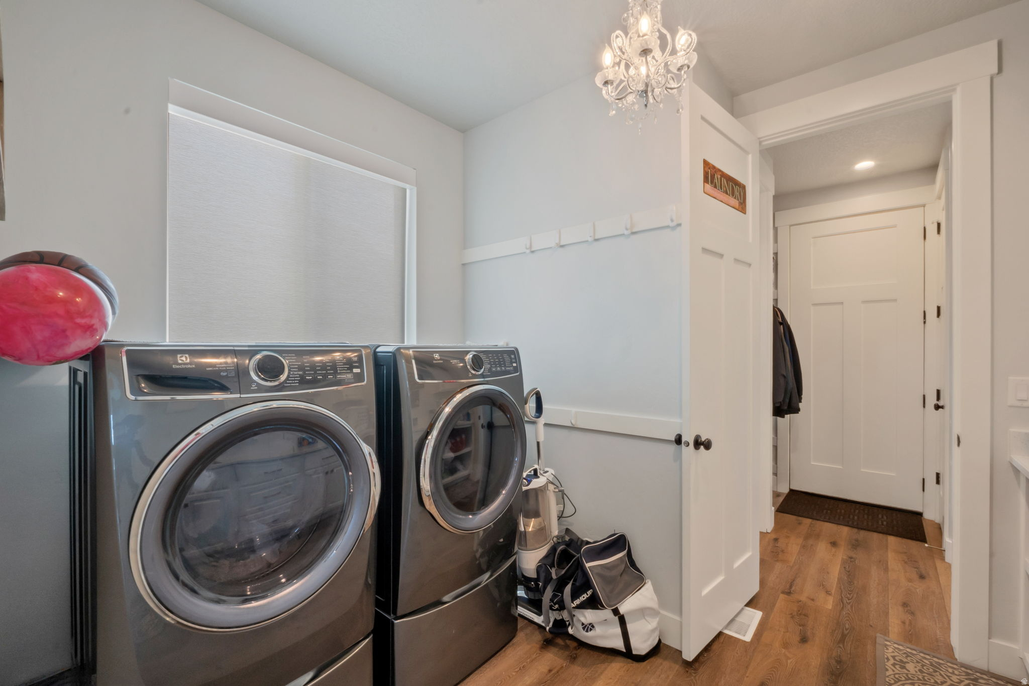 LANDROCK CONNECTION - Residential