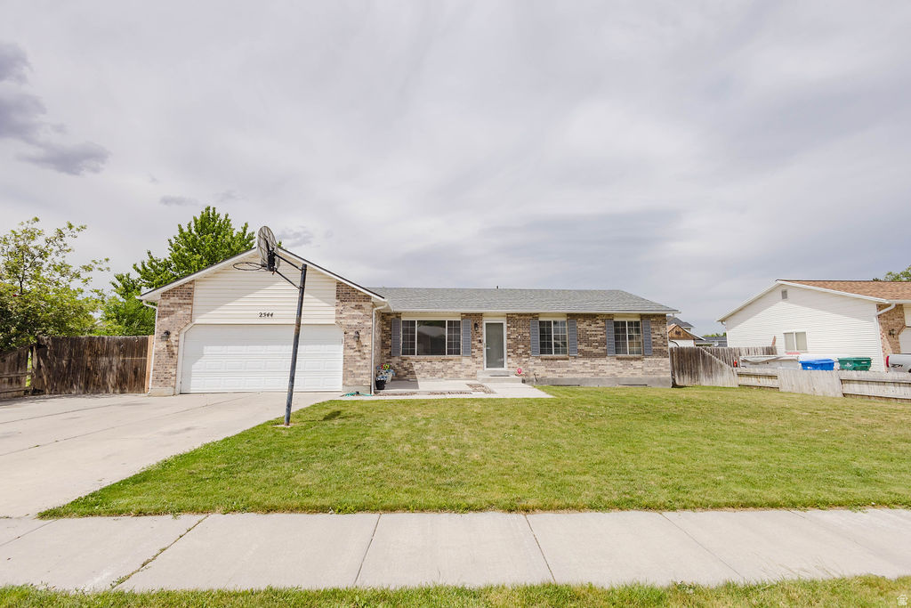 COUNTRY LANE - Residential